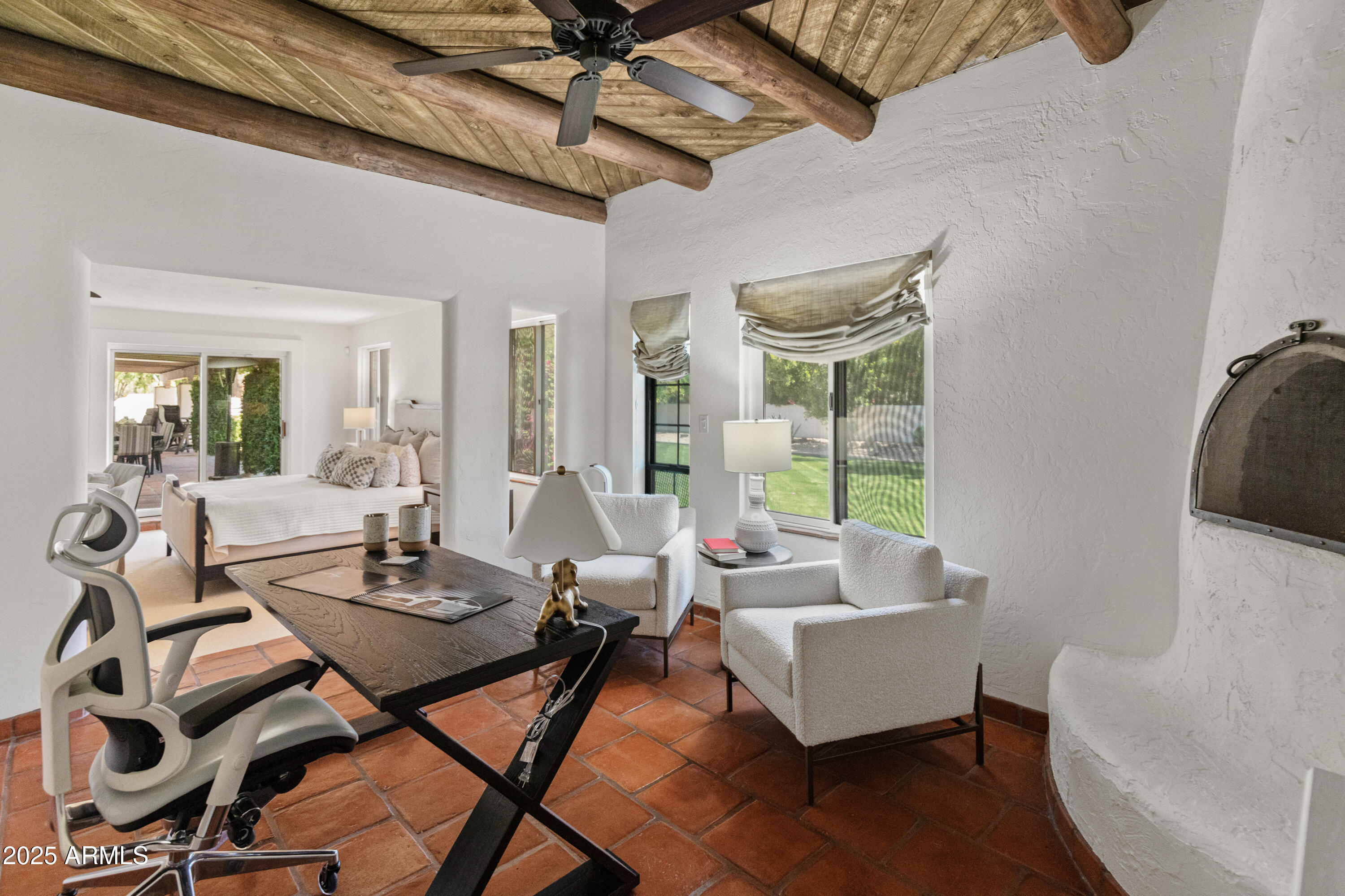 Paradise Valley, Arizona 85253, United States, 4 Bedrooms Bedrooms, ,5 BathroomsBathrooms,Residential,Pending,108041