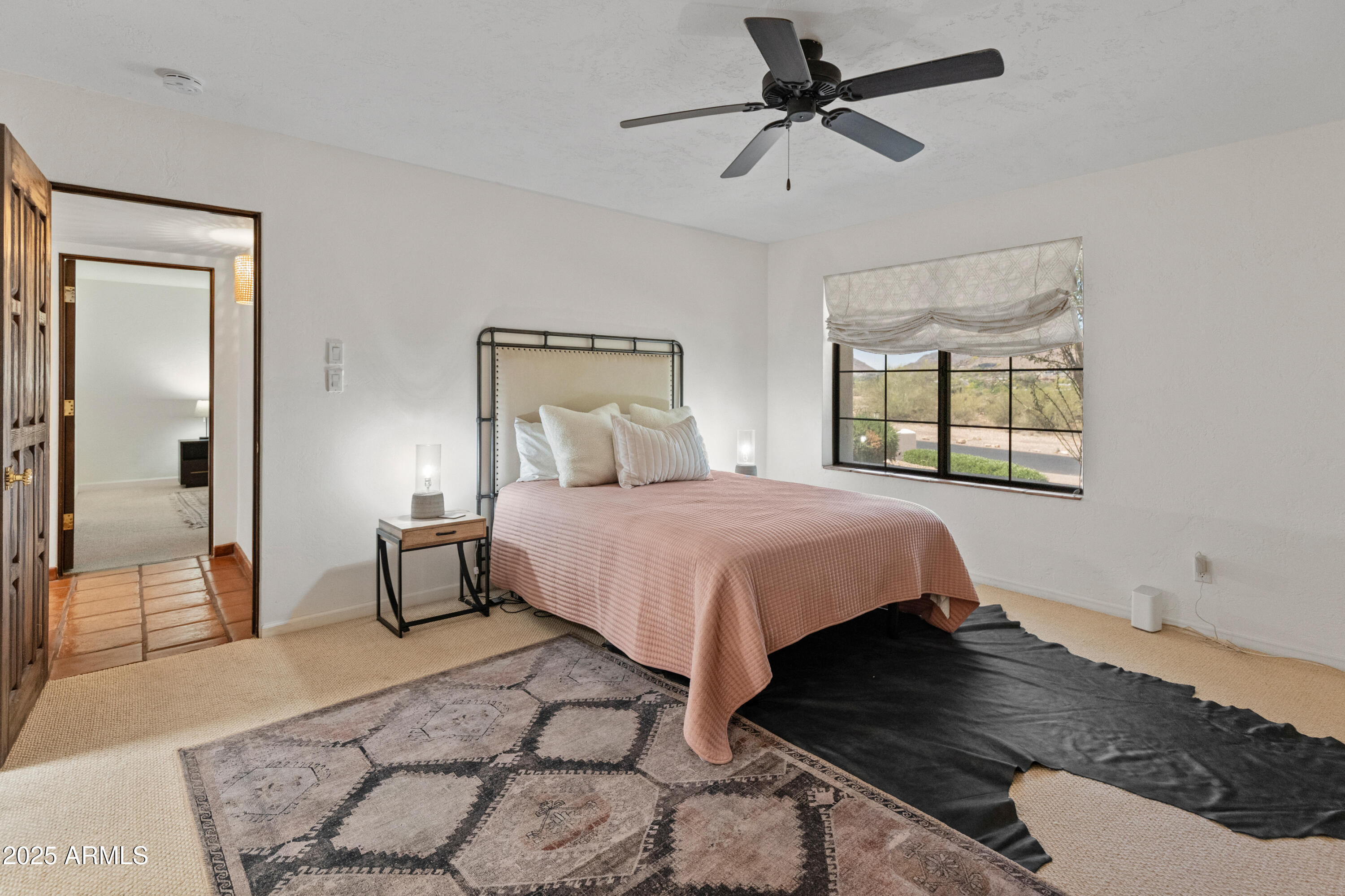 Paradise Valley, Arizona 85253, United States, 4 Bedrooms Bedrooms, ,5 BathroomsBathrooms,Residential,Pending,108041