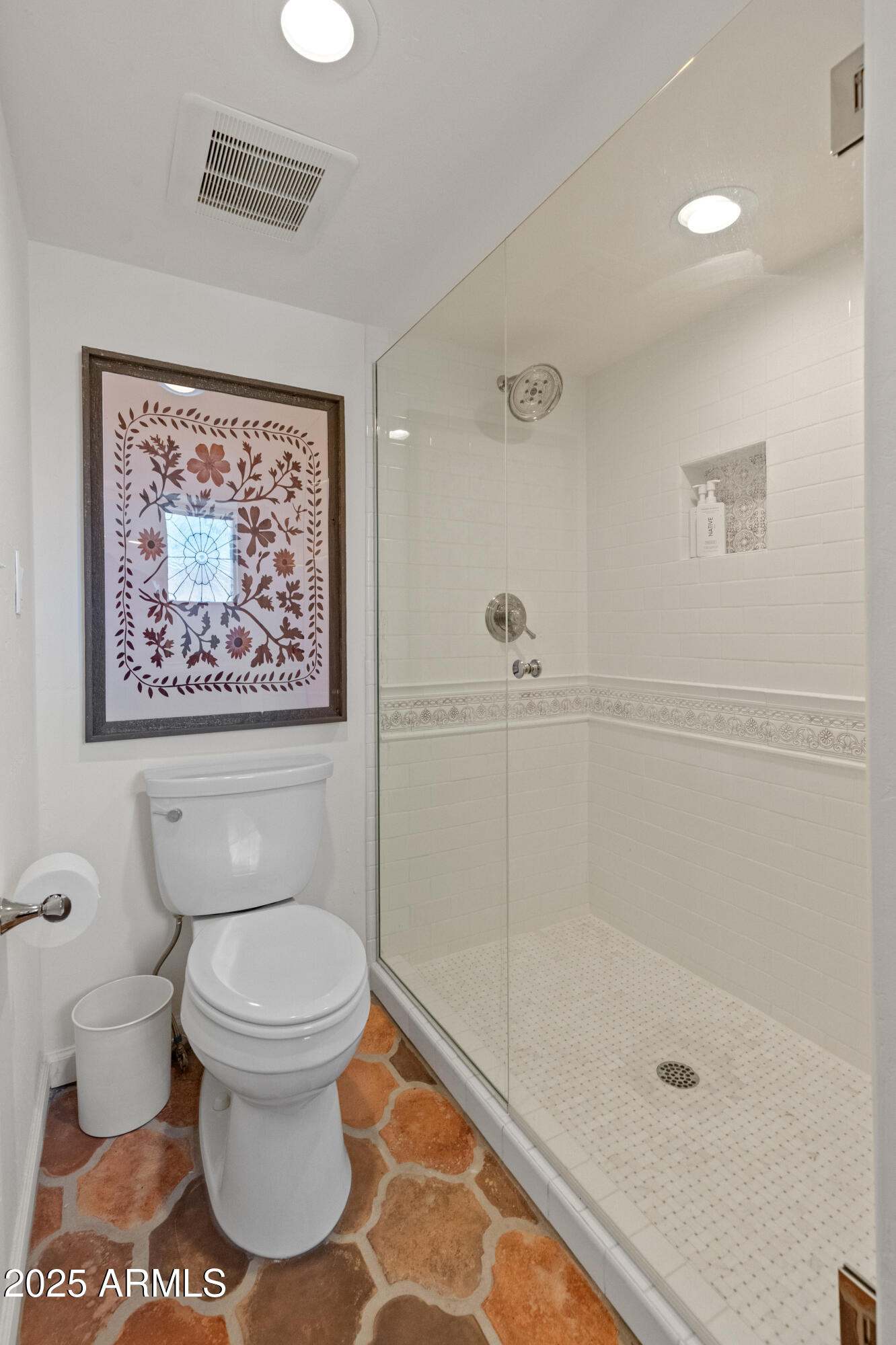 Paradise Valley, Arizona 85253, United States, 4 Bedrooms Bedrooms, ,5 BathroomsBathrooms,Residential,Pending,108041