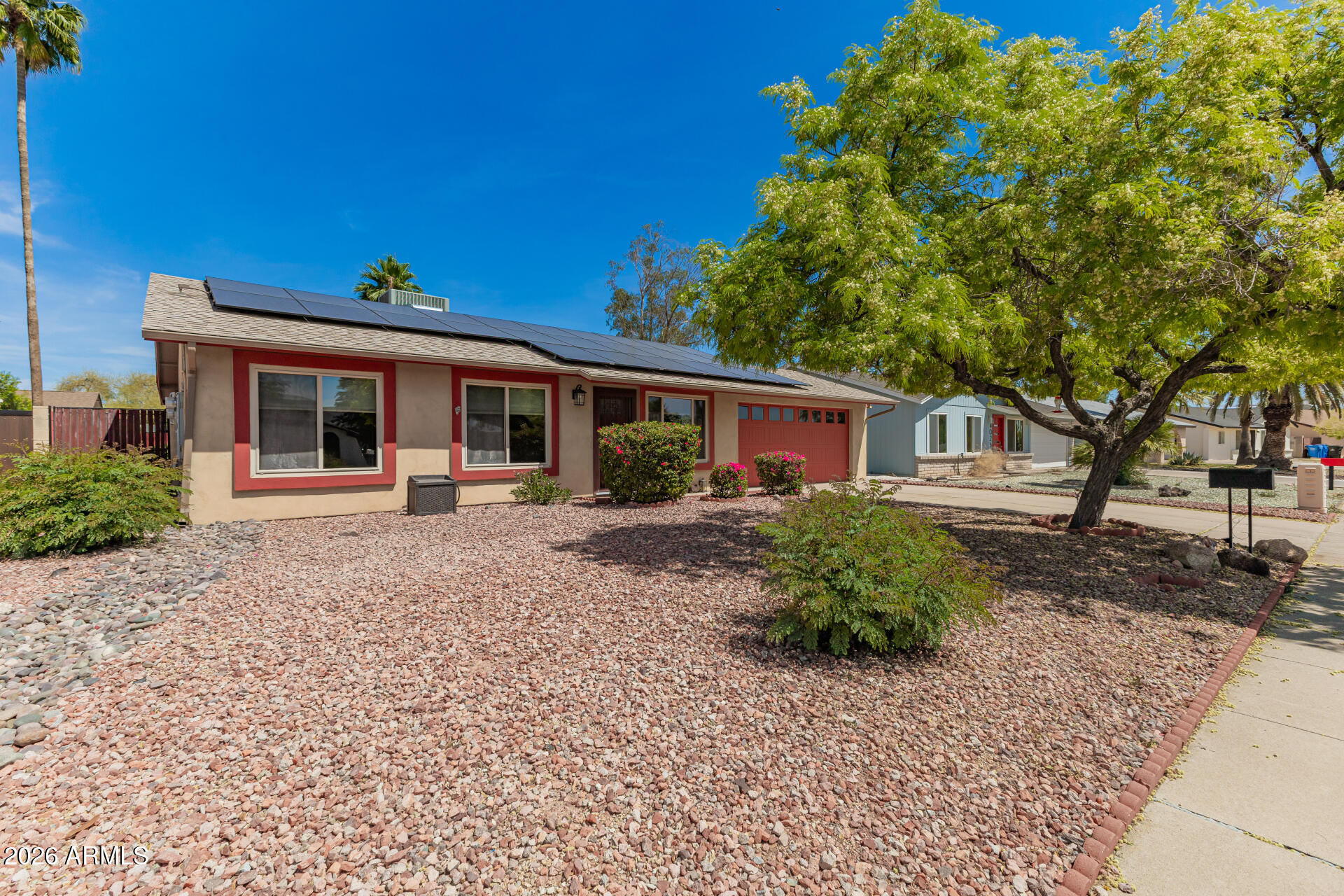 4020 E WINDROSE Drive