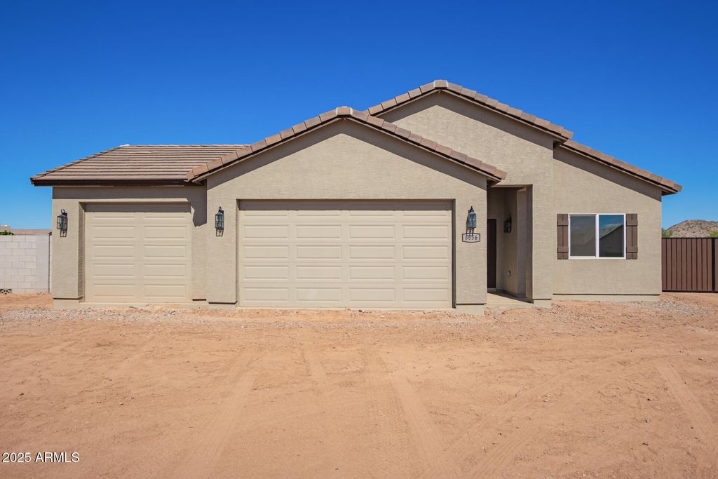 Photo of 6656 N Loma Court, Casa Grande, AZ 85194 (MLS # 6902966)