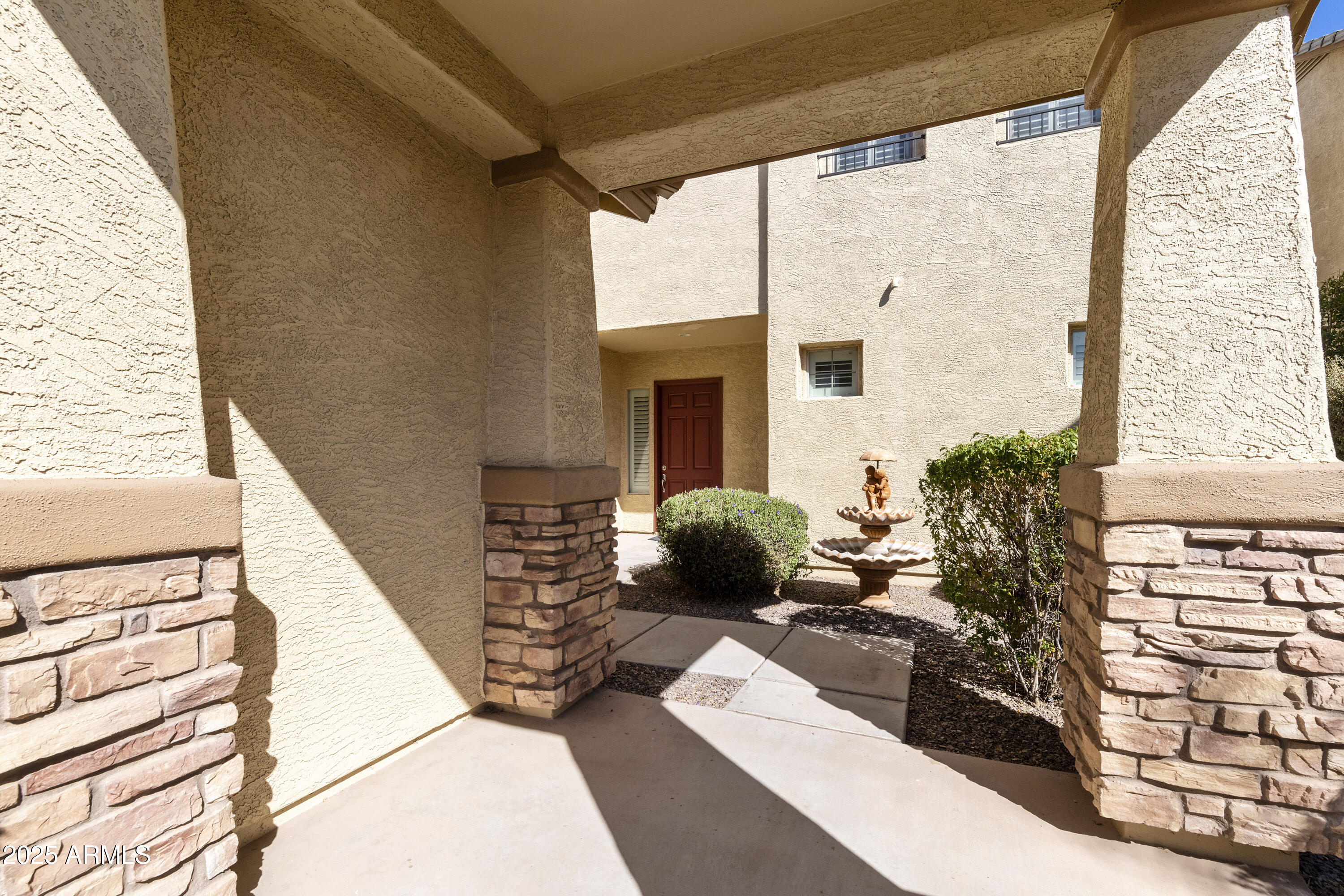 2428 E Iris Drive
