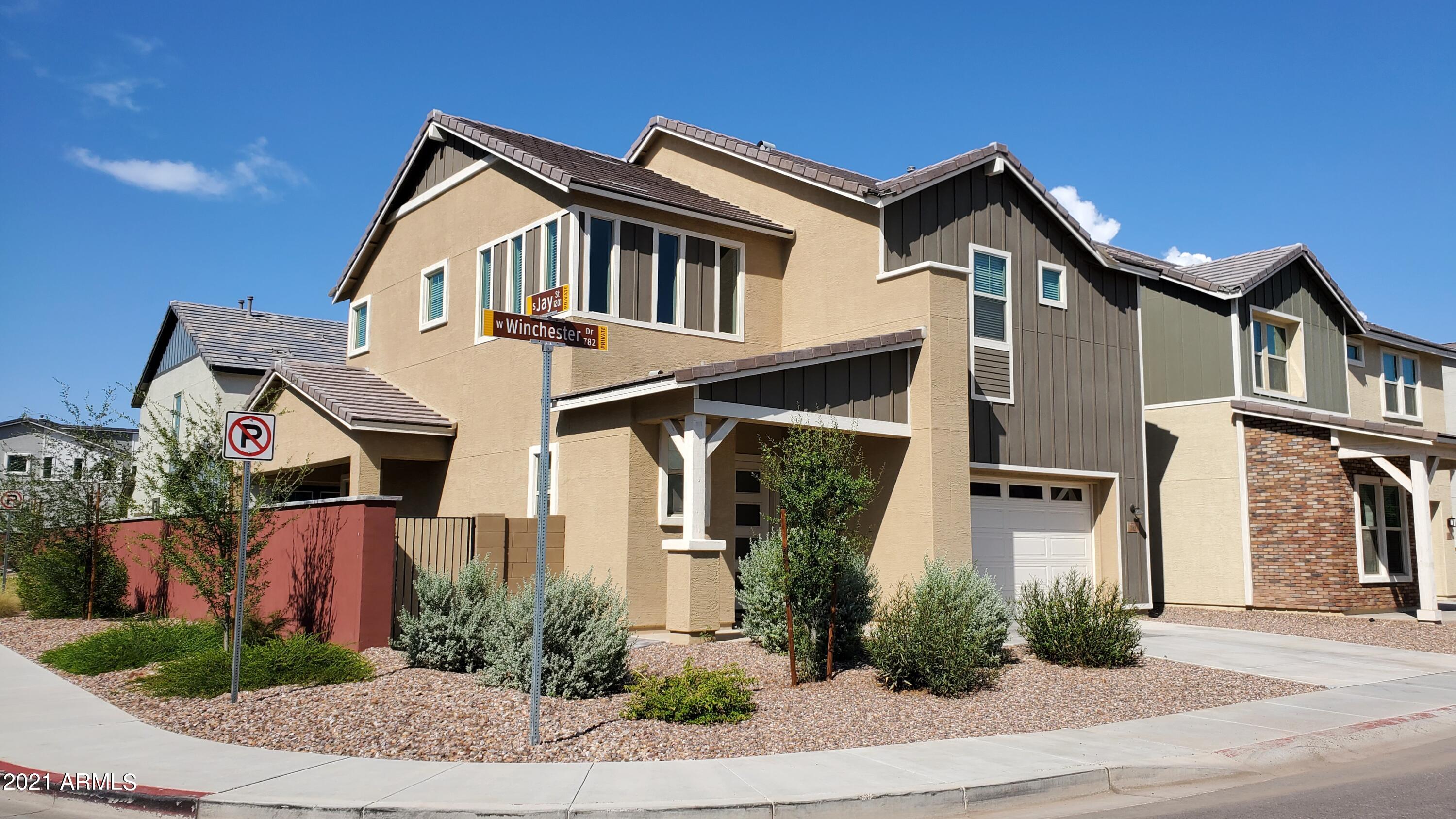 782 W Winchester Drive