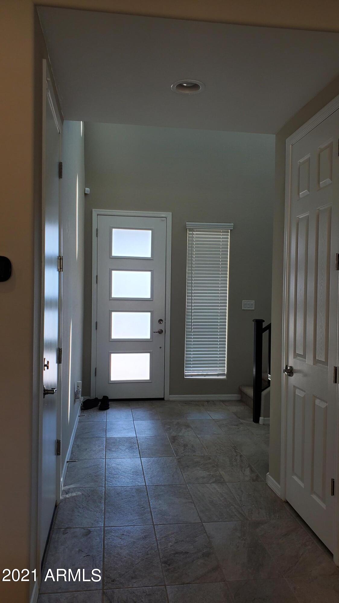 782 W Winchester Drive