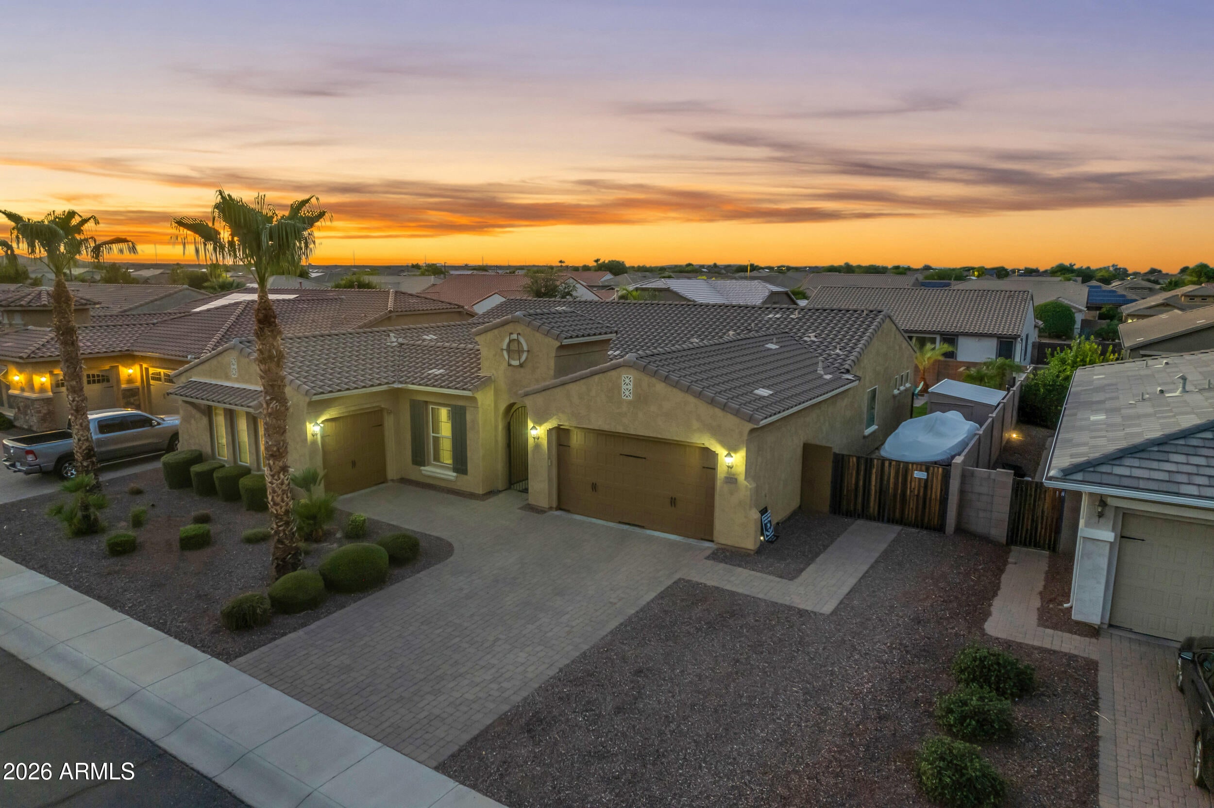 18372 W PARADISE Lane