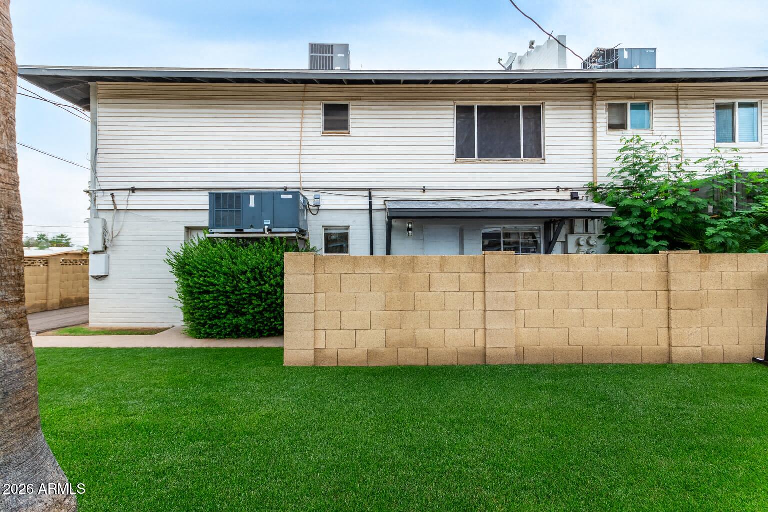 4325 N 26TH Street 8