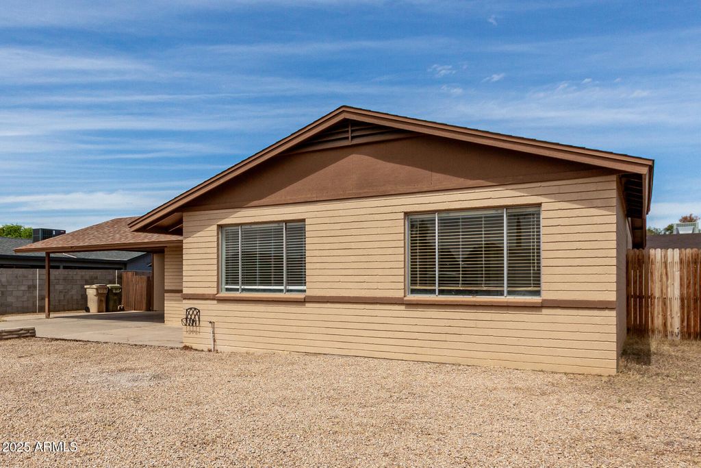 Photo of 5210 W Sanna Street, Glendale, AZ 85302 (MLS # 6923031)