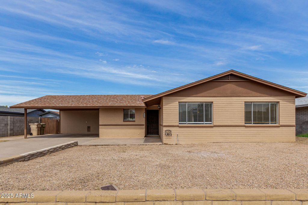 Photo of 5210 W Sanna Street, Glendale, AZ 85302 (MLS # 6923031)