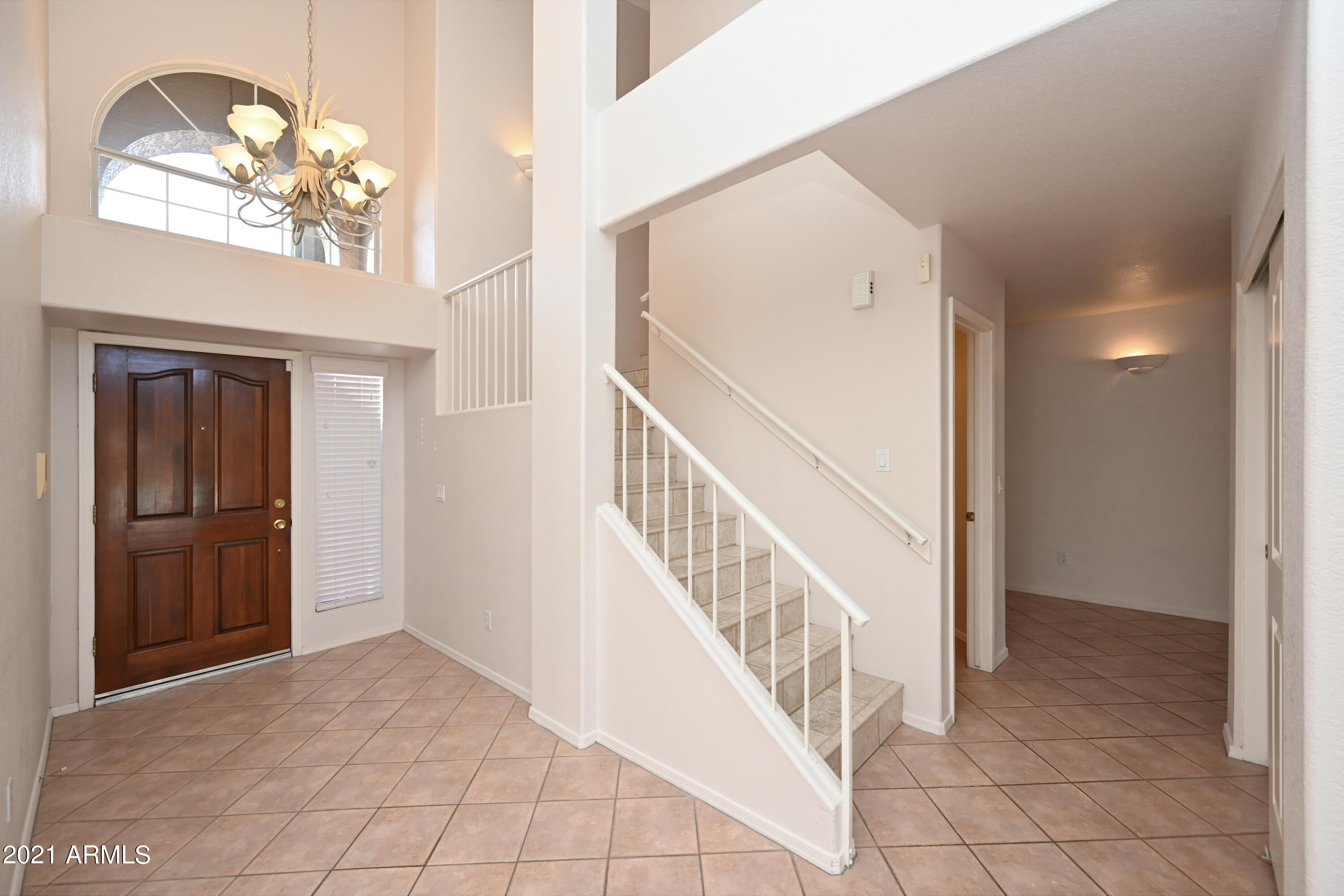 5730 E GELDING Drive