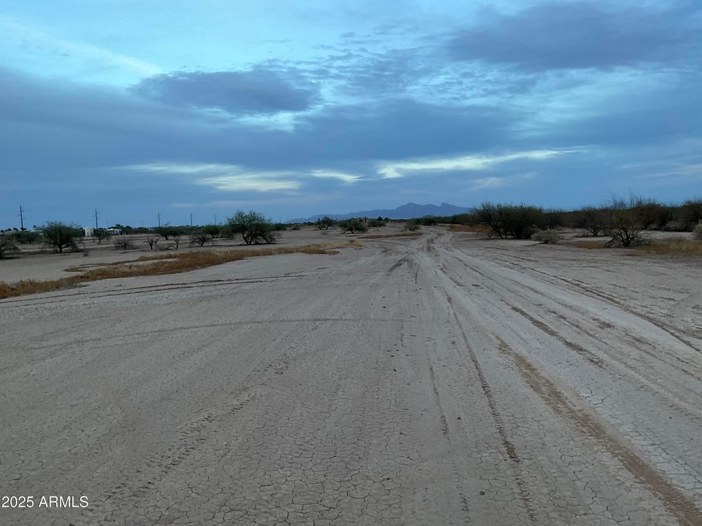 Photo of 0 W Nugget 17 Road #17, Arizona City, AZ 85123 (MLS # 6796020)