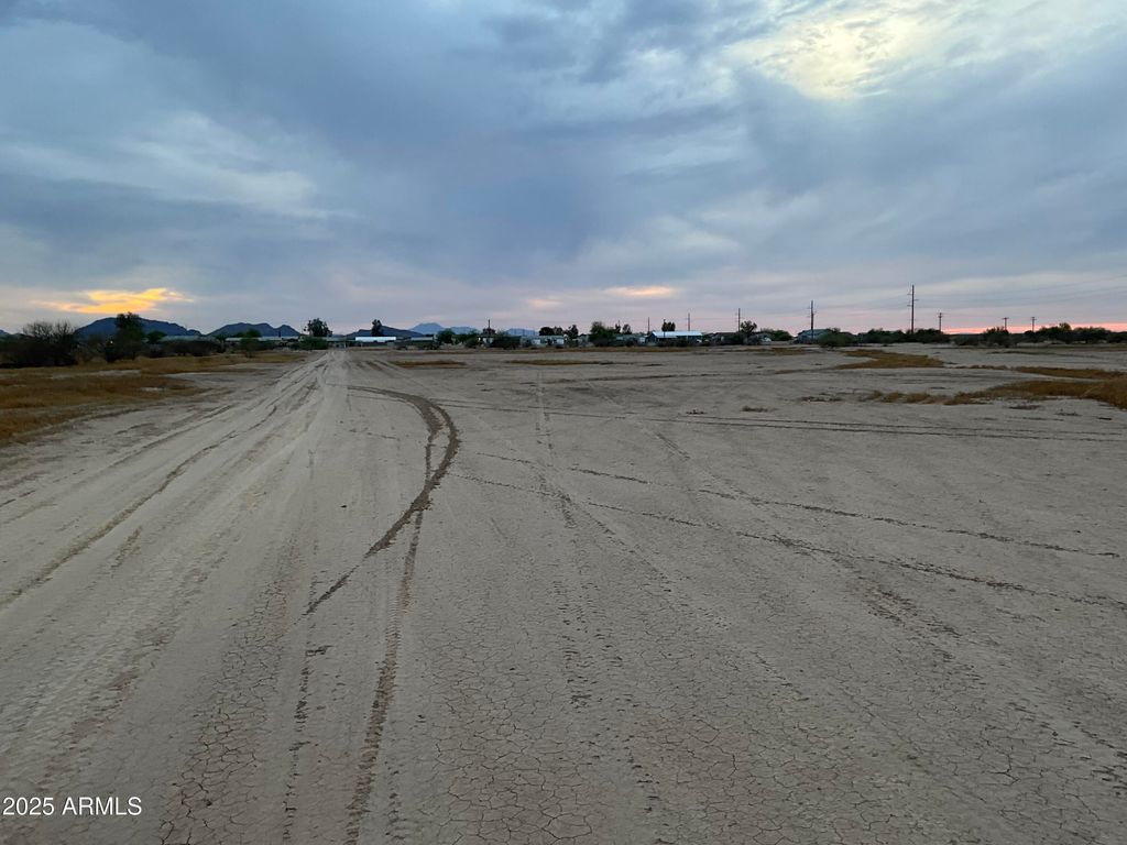 Photo of 0 W Nugget 17 Road #17, Arizona City, AZ 85123 (MLS # 6796020)
