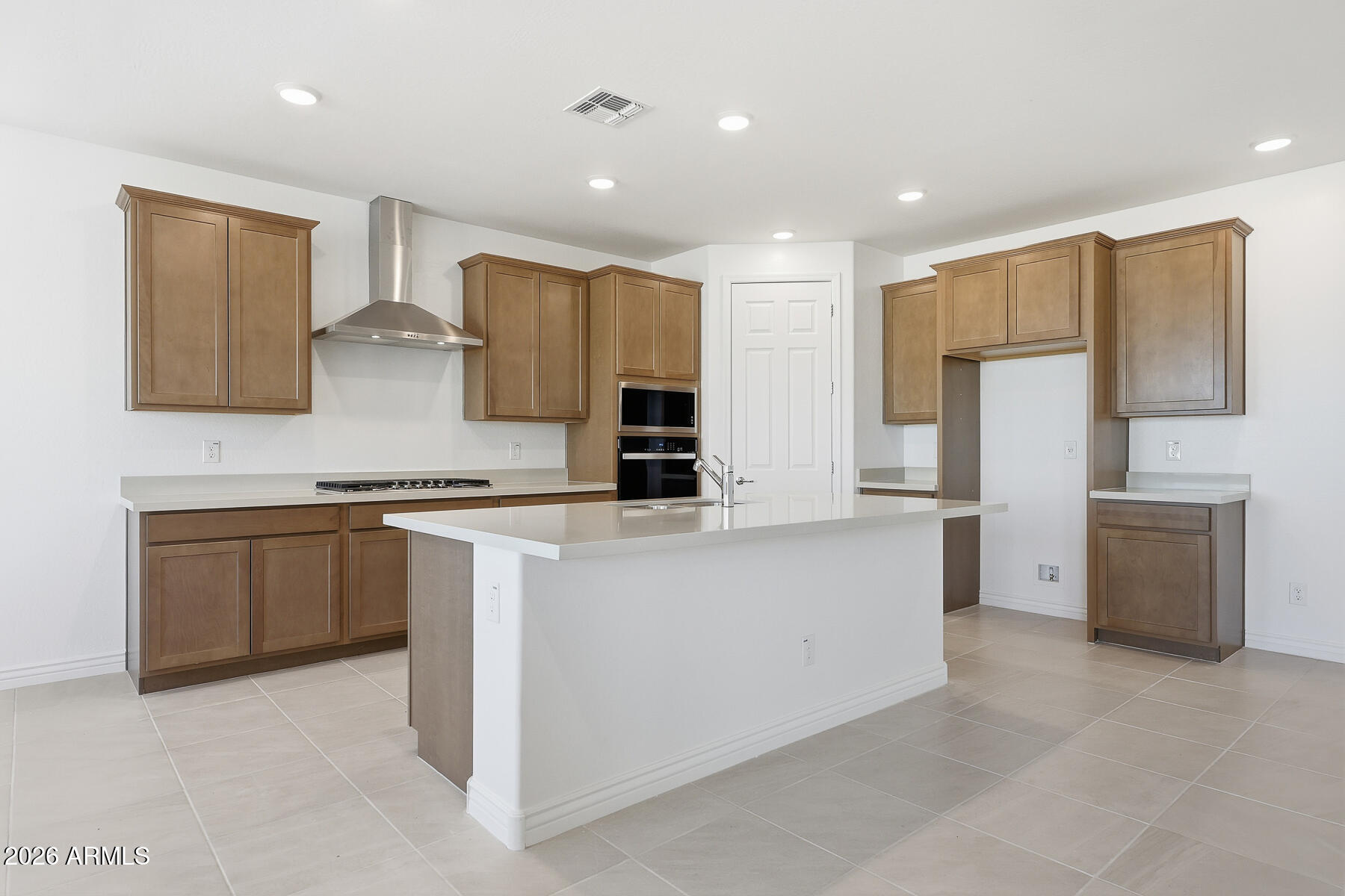 14832 W HONEYSUCKLE Drive