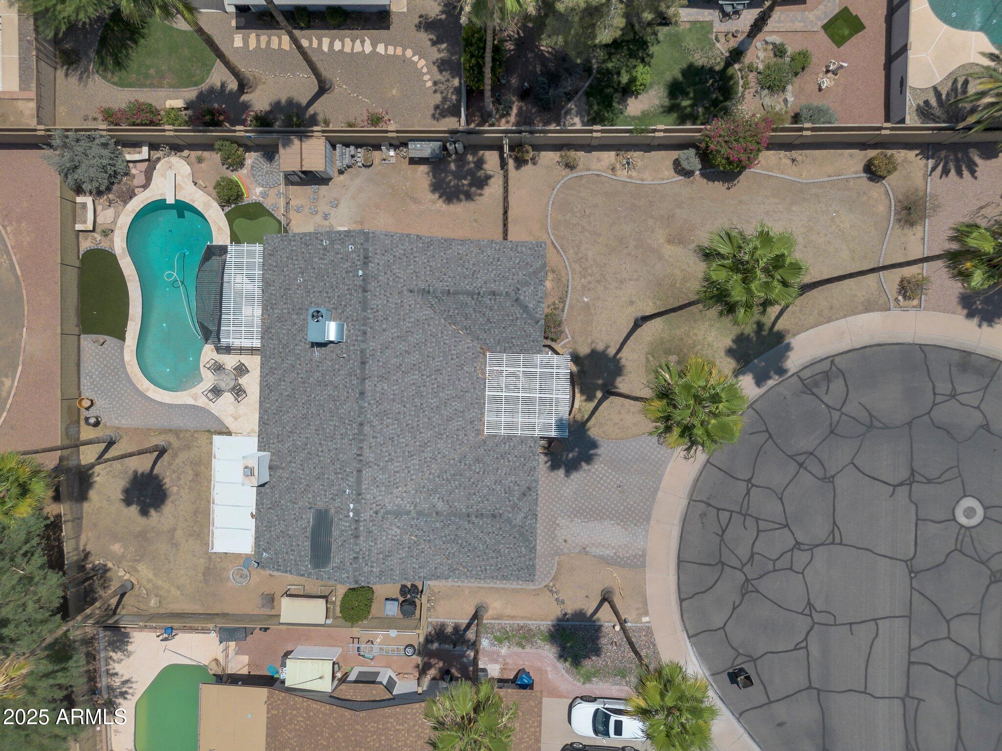 4812 W BUTLER Drive