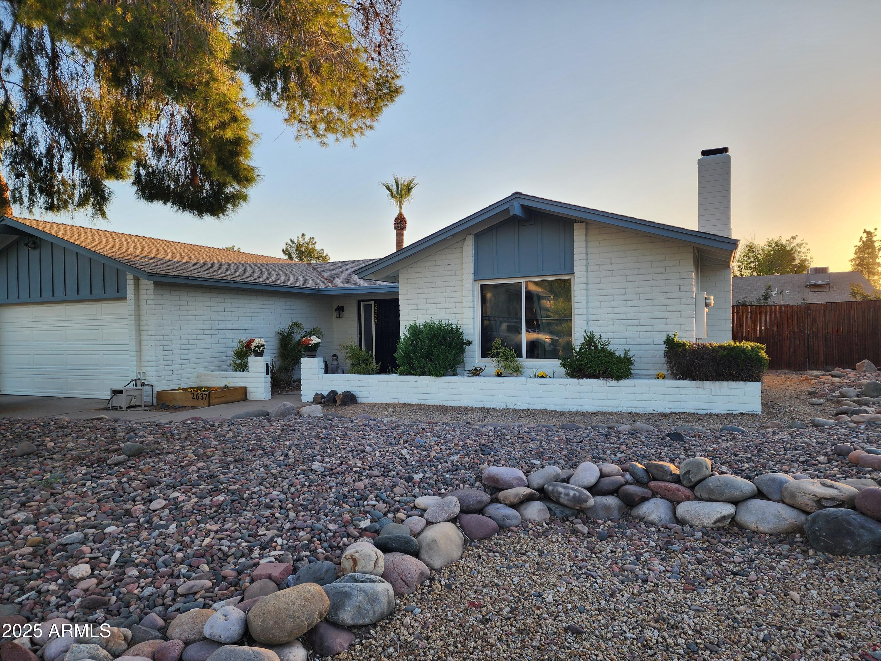 2637 S EL PARADISO --