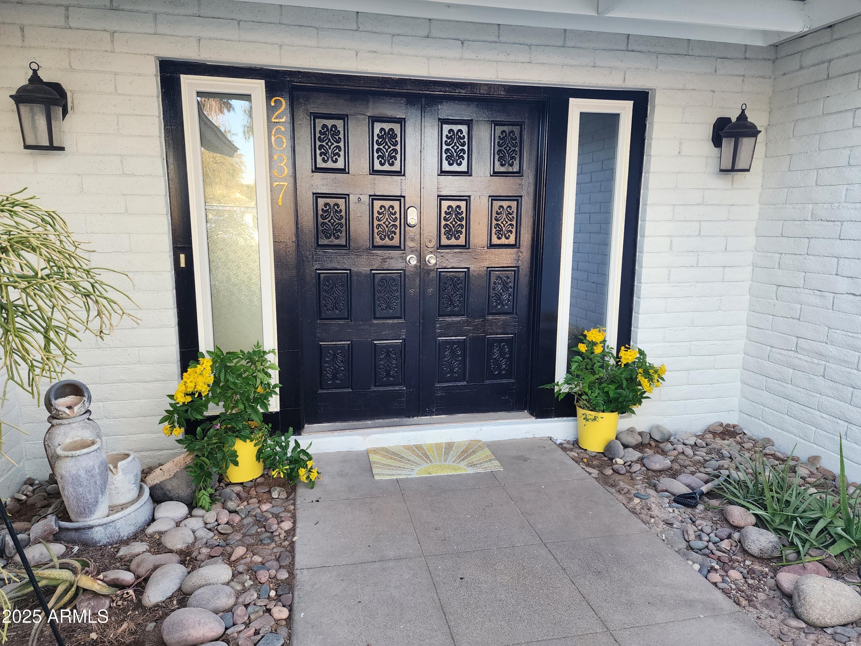 2637 S EL PARADISO --