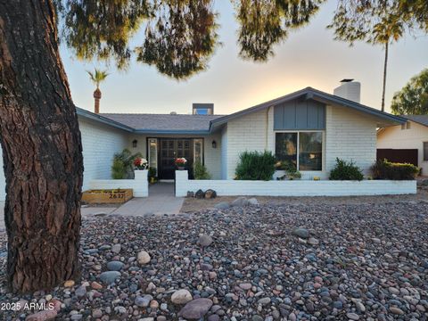 2637 S EL PARADISO -- Mesa AZ 85202