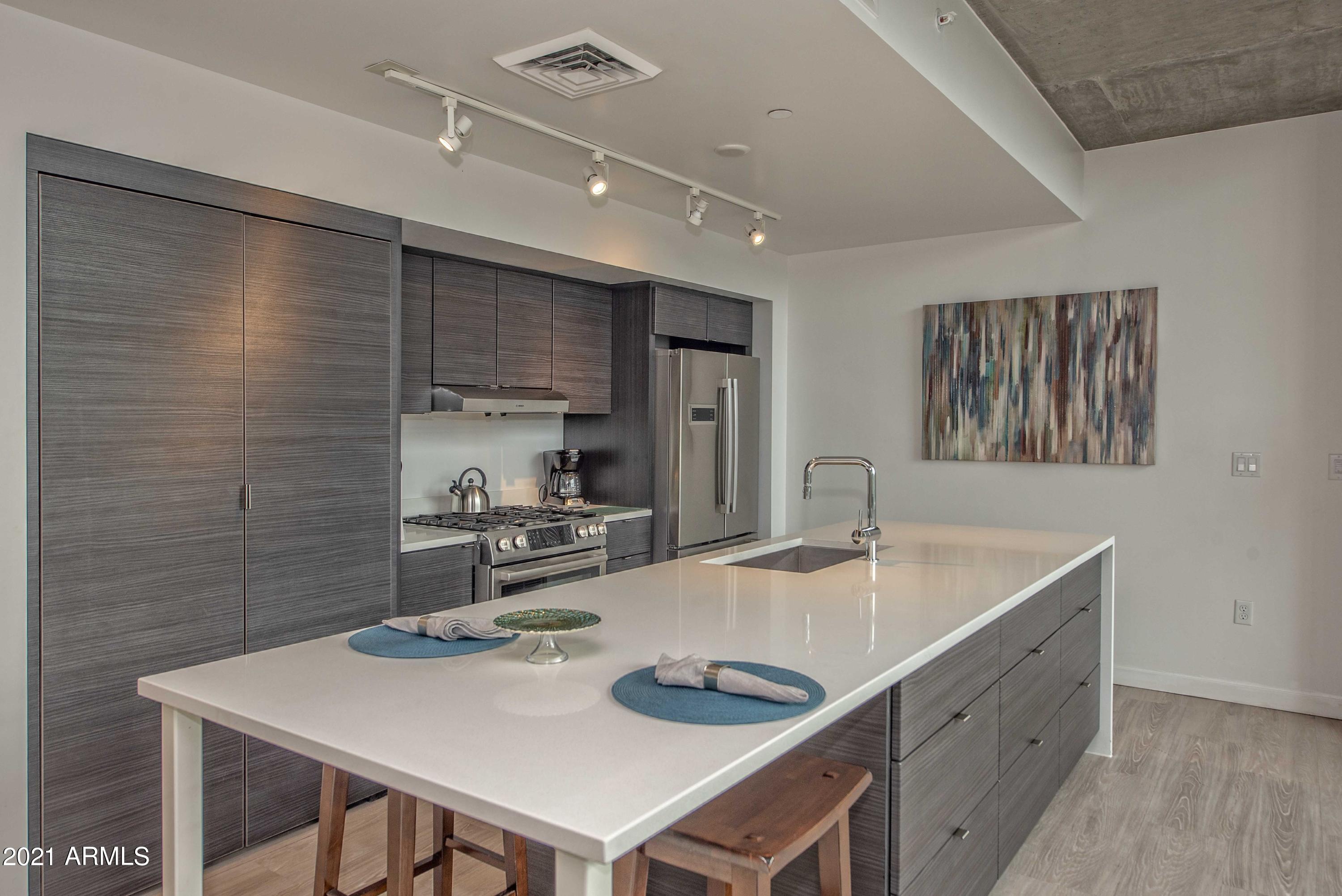 100 W Portland Street 504