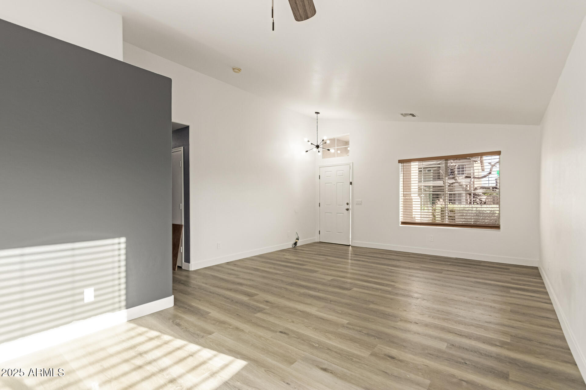 22994 W SOLANO Drive