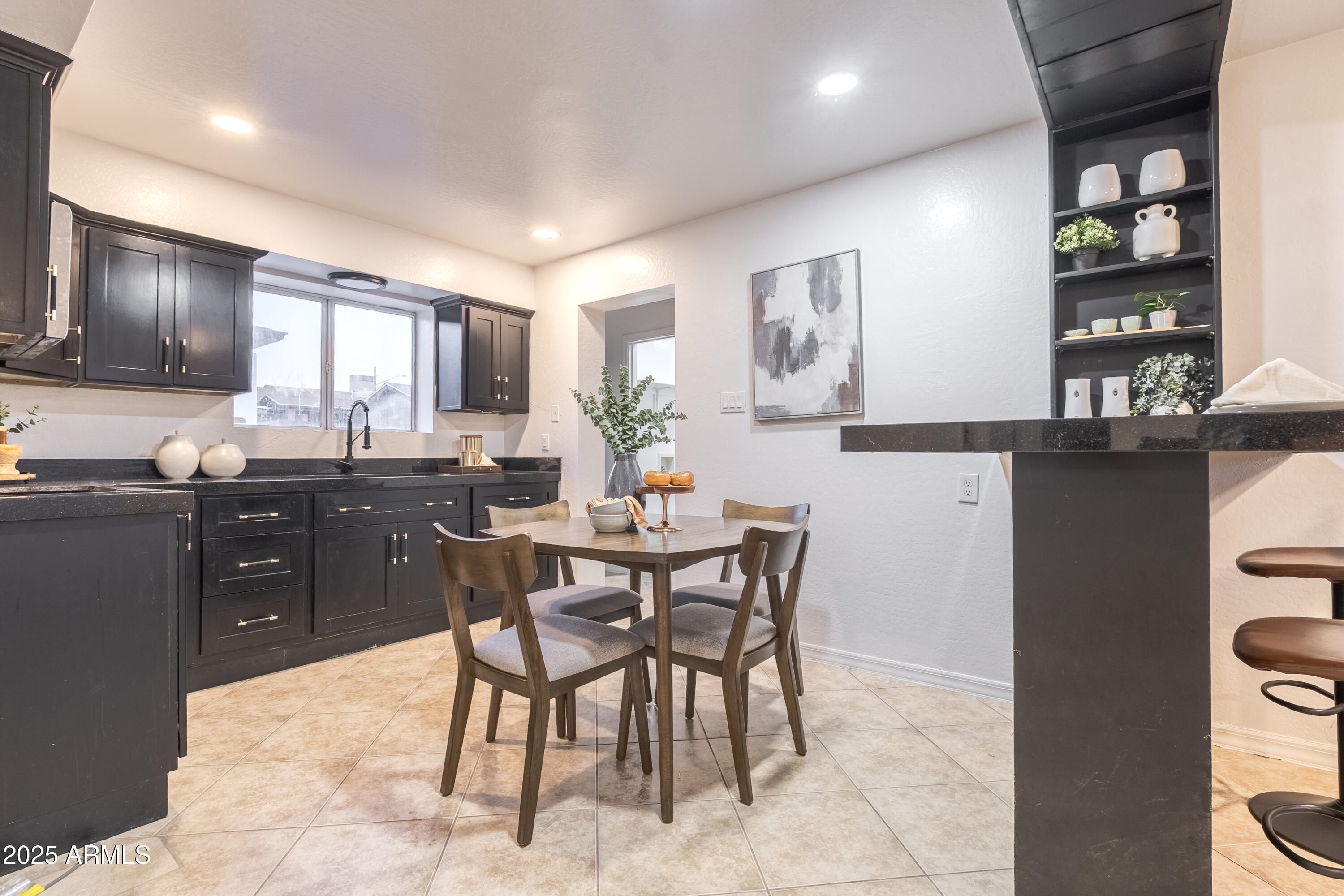 251 W DESERT Drive