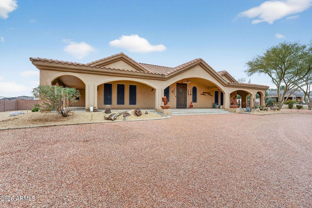 Photo of 20007 W Mitchell Drive, Buckeye, AZ 85396 (MLS # 6964118)