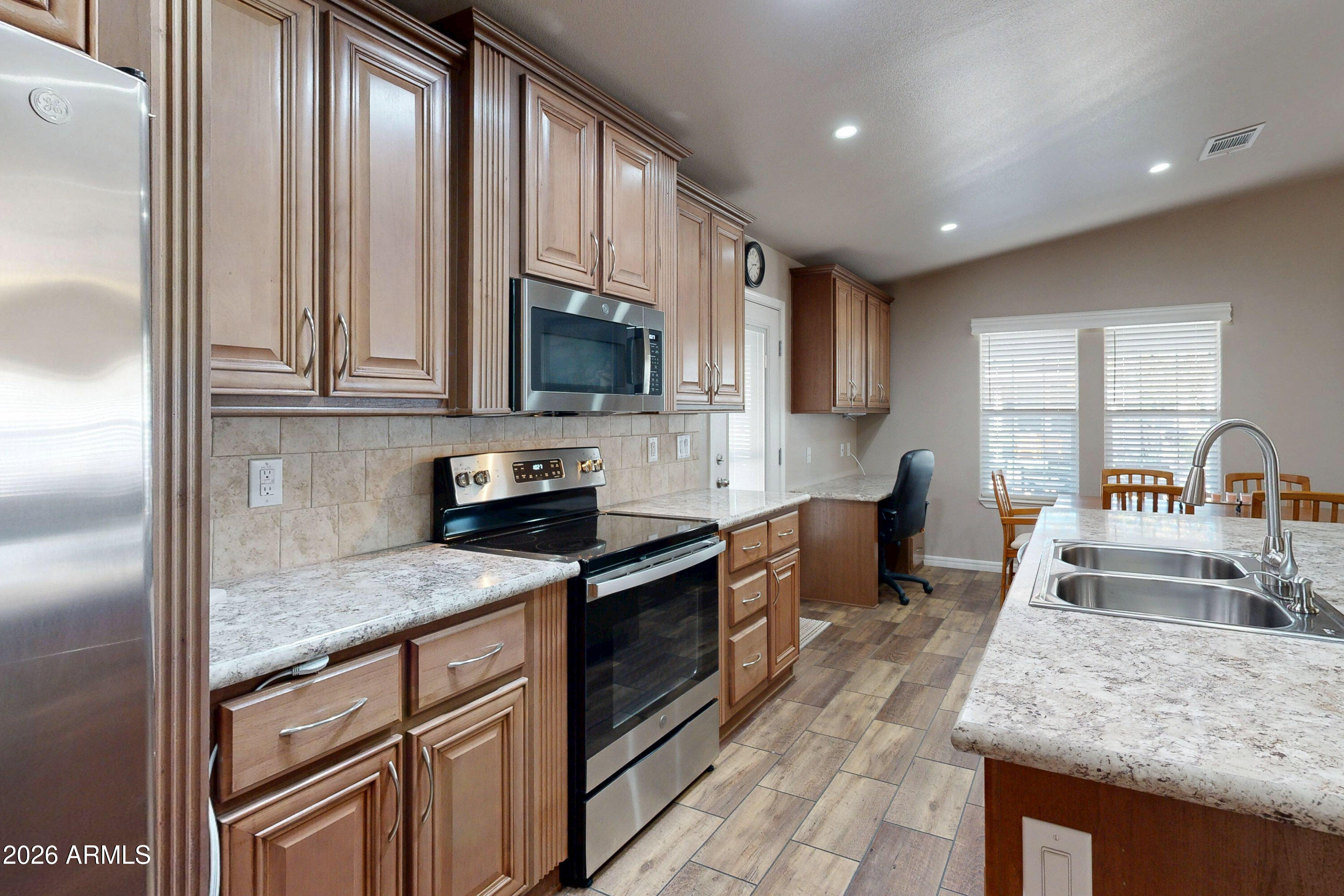 11201 N El Mirage Road G28