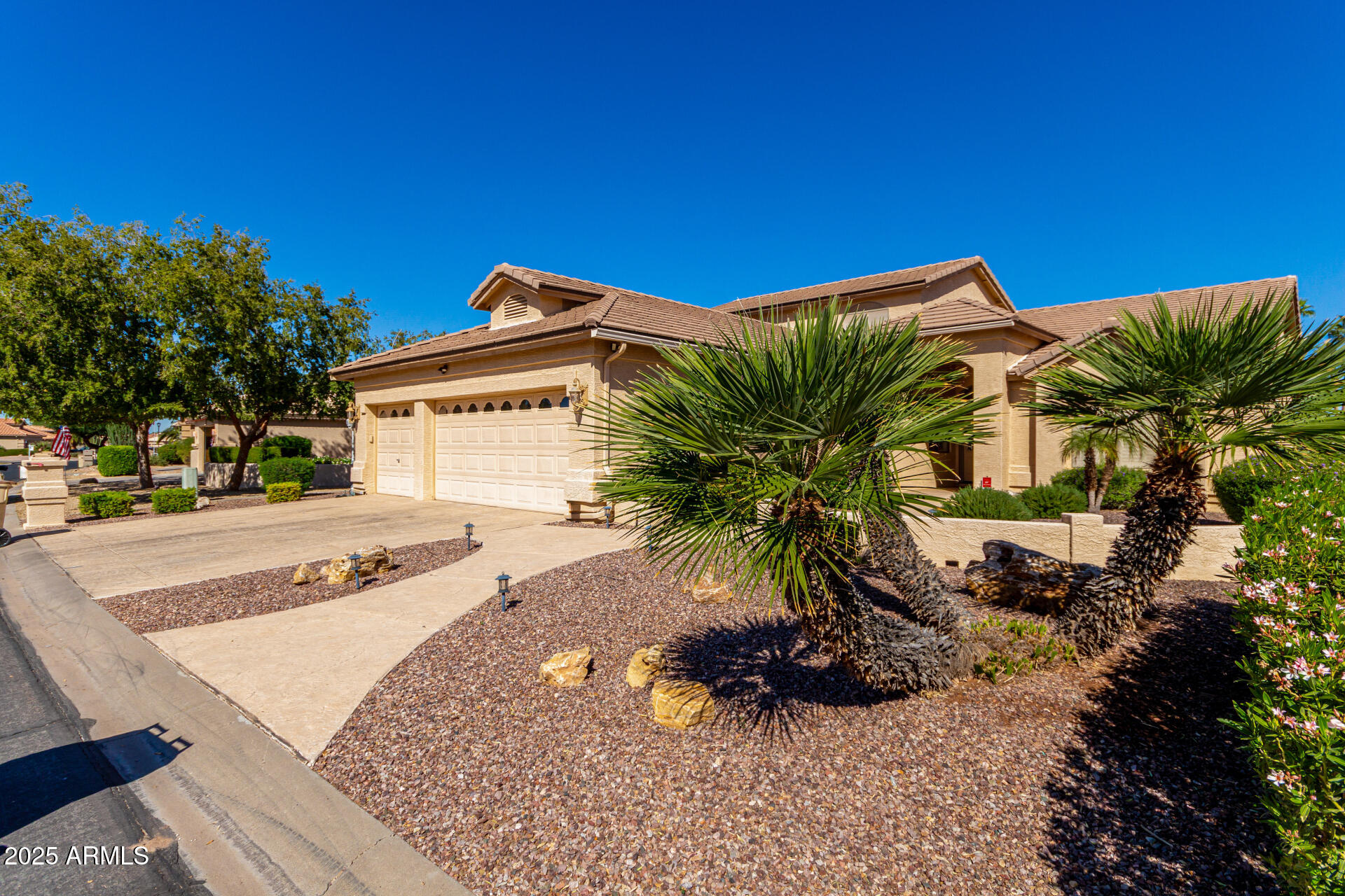 9020 E CEDAR WAXWING Drive