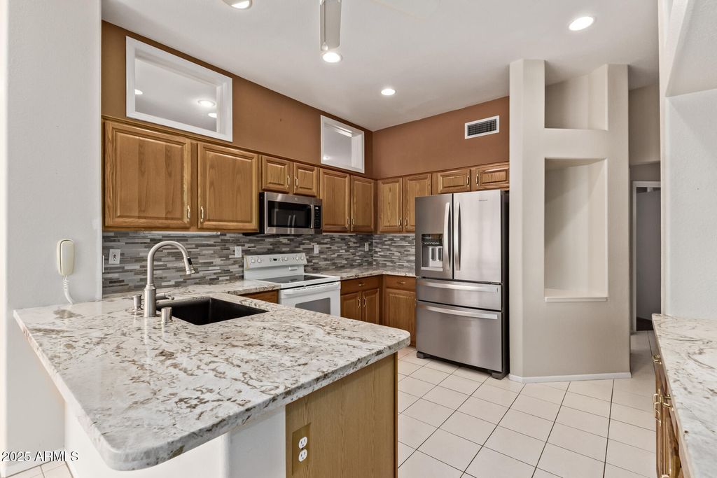 Photo of 15113 W Via Montoya, Sun City West, AZ 85375 (MLS # 6942967)