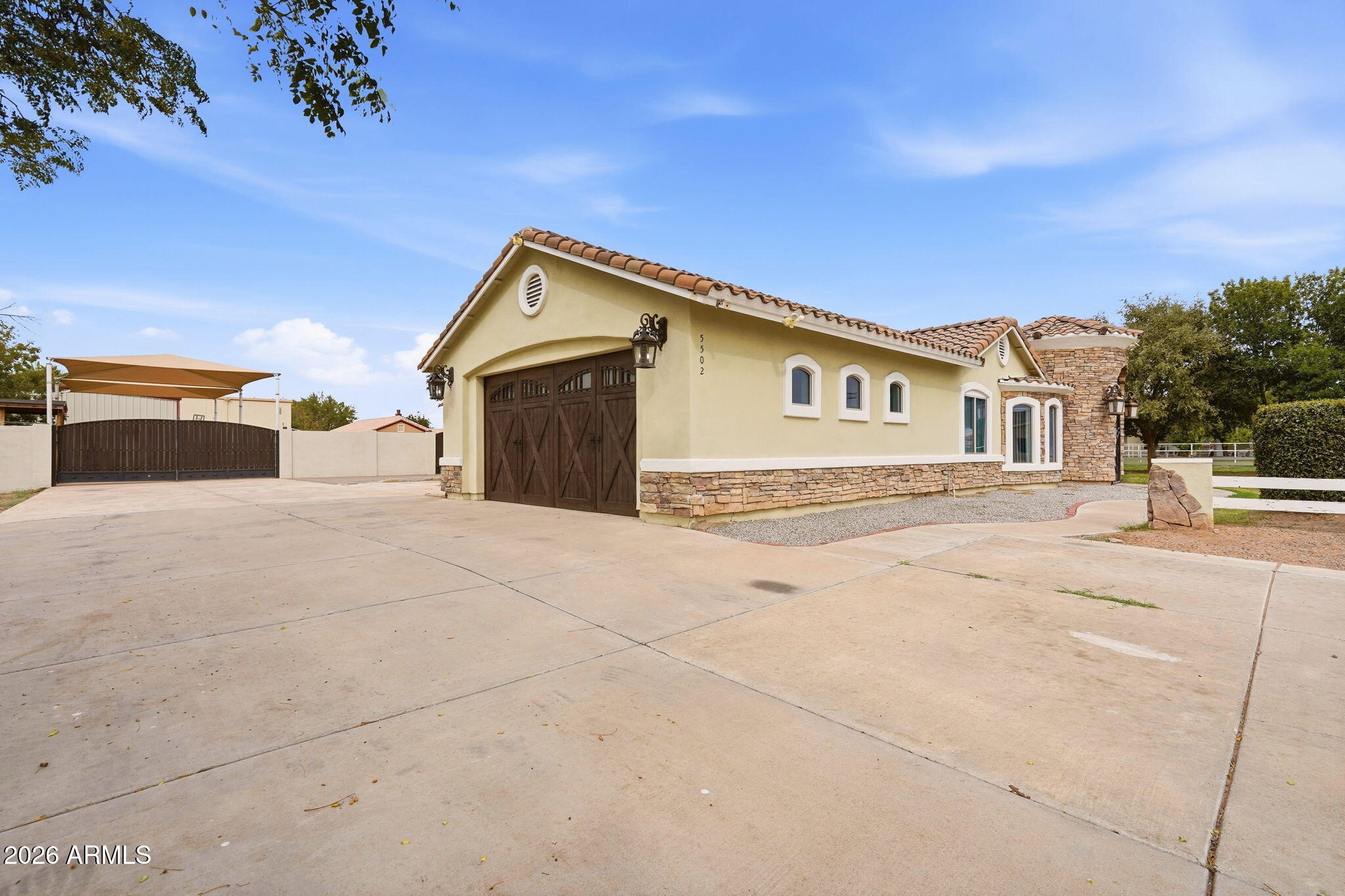 5502 N 105TH Lane