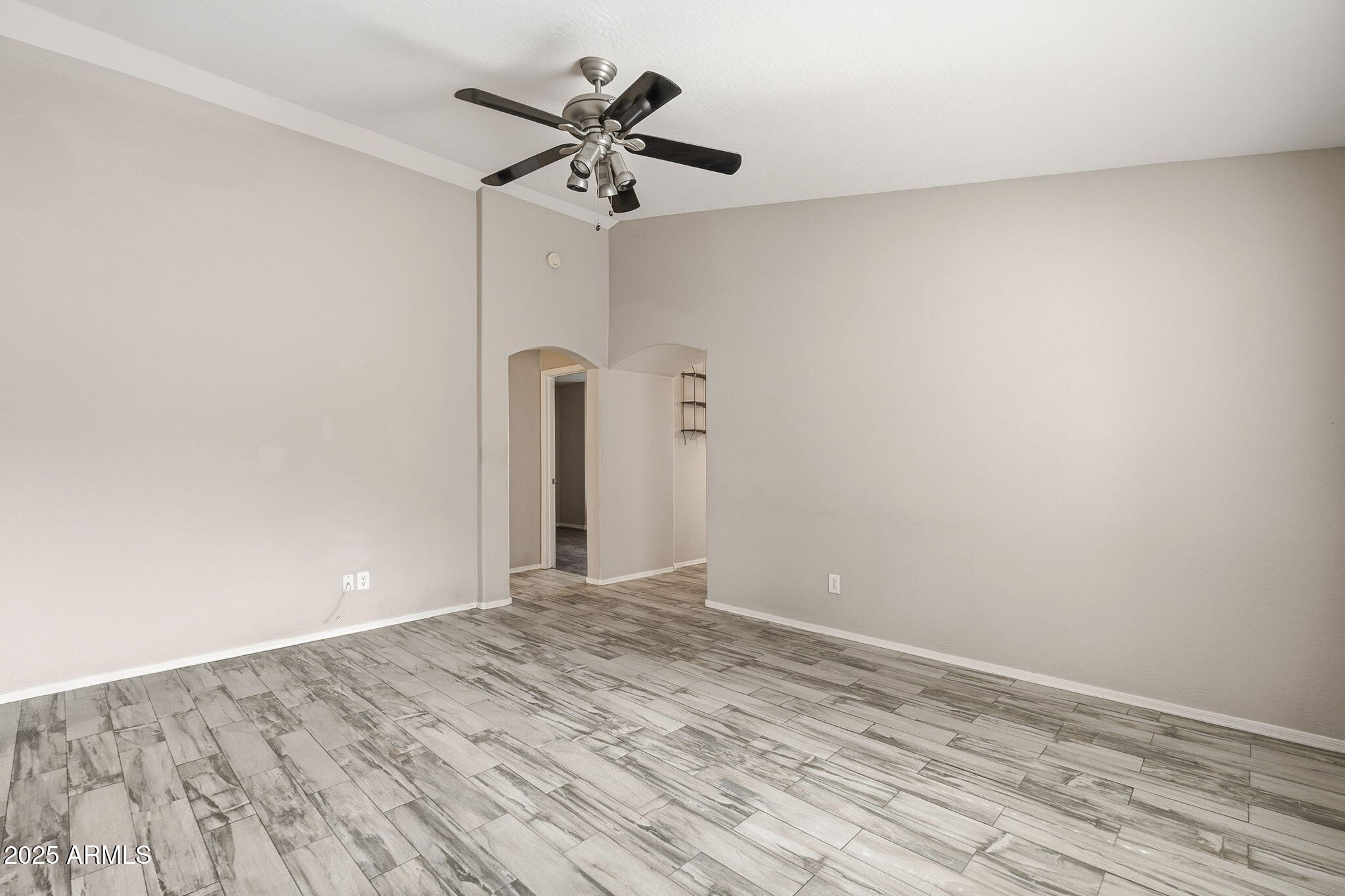 227 S 16TH Street