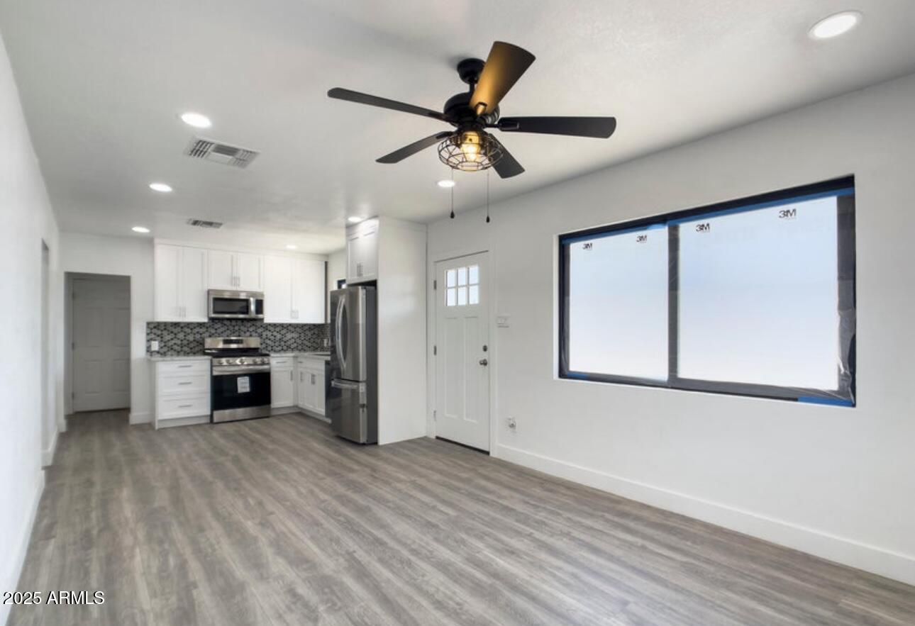 2236 E Roosevelt Street