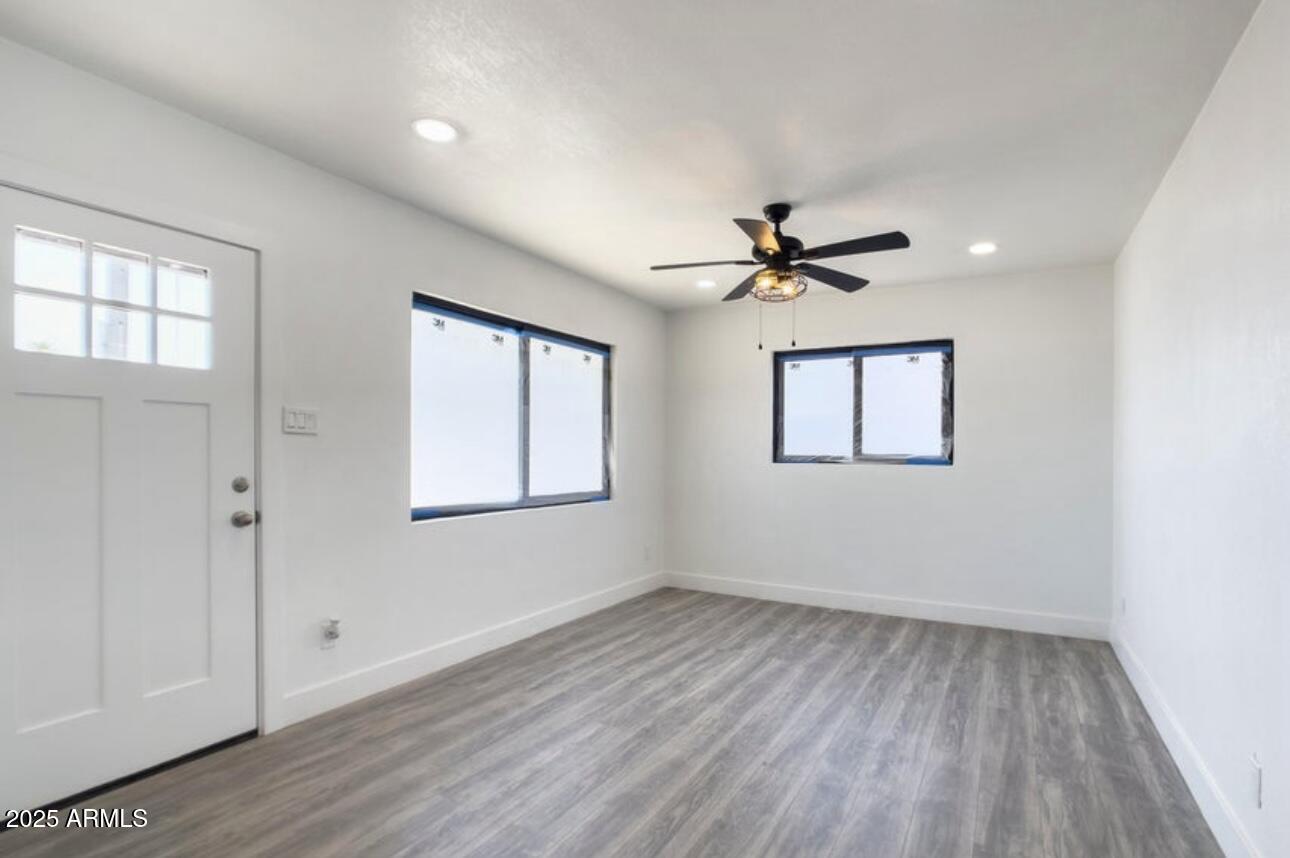 2236 E Roosevelt Street