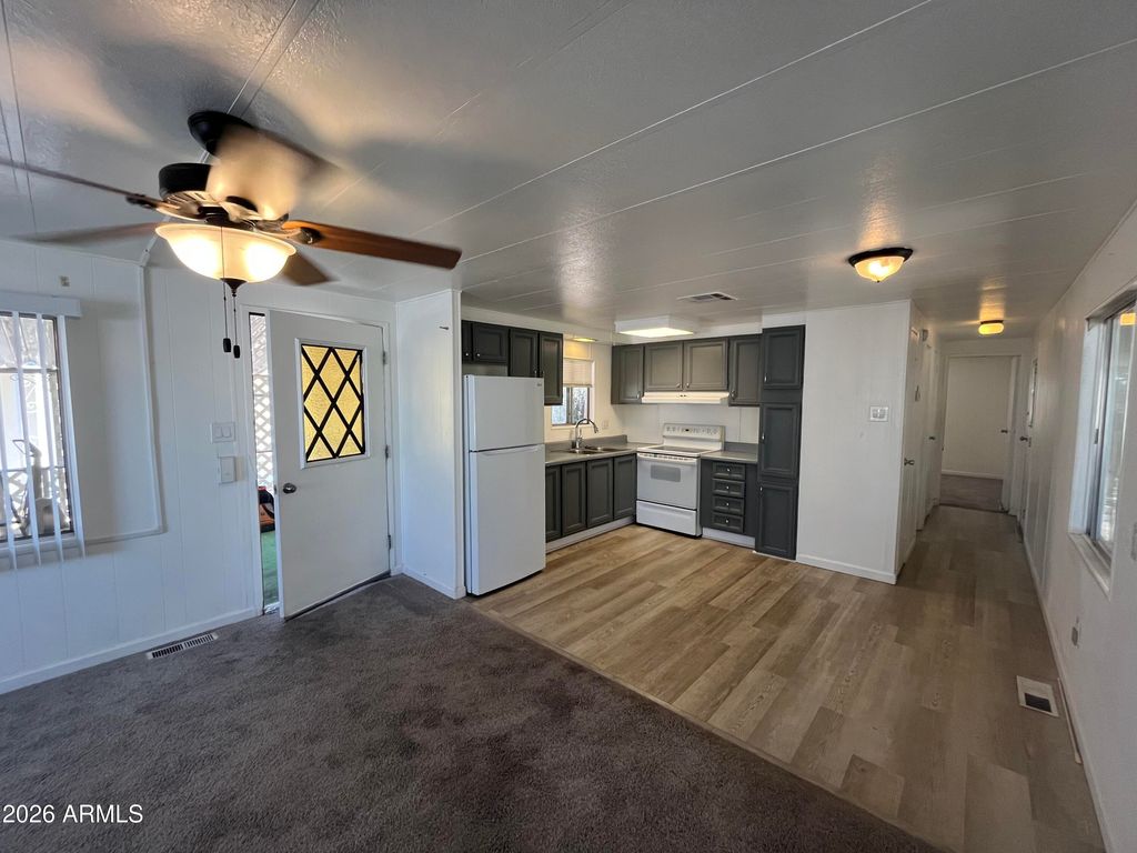 Photo of 10960 N 67th Avenue #233, Glendale, AZ 85304 (MLS # 6992739)