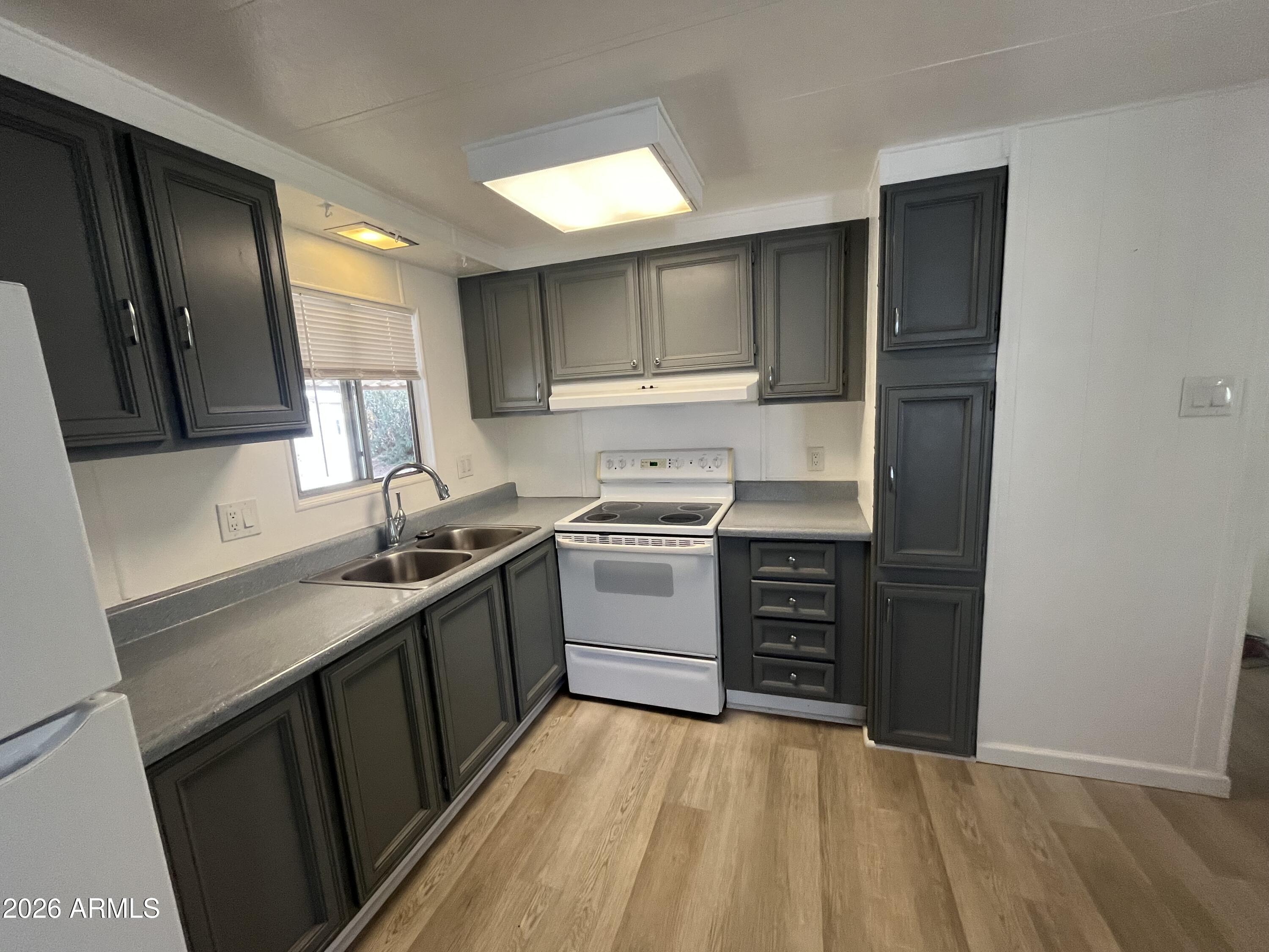 10960 N 67TH Avenue 233