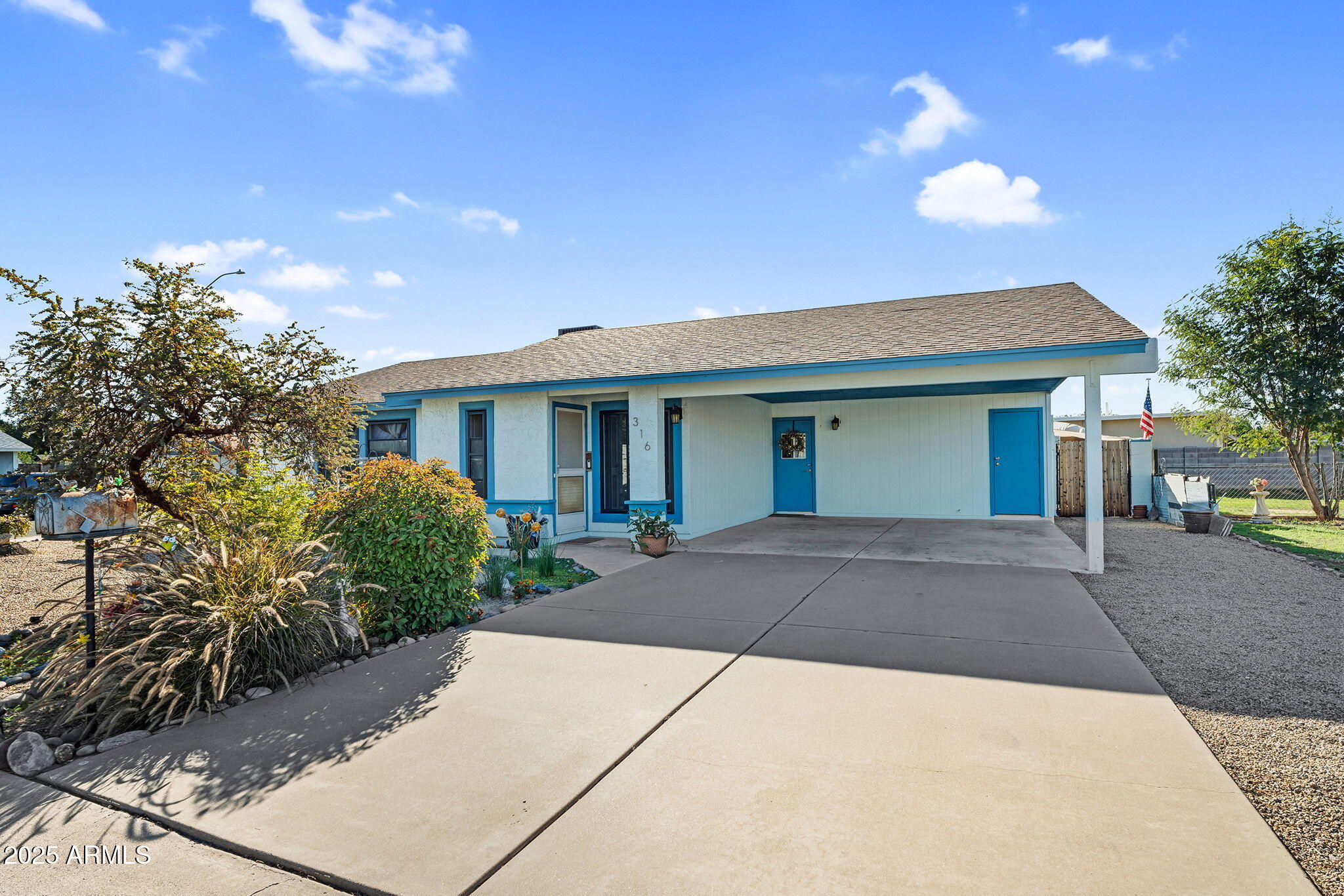 316 N GAYLORD Circle