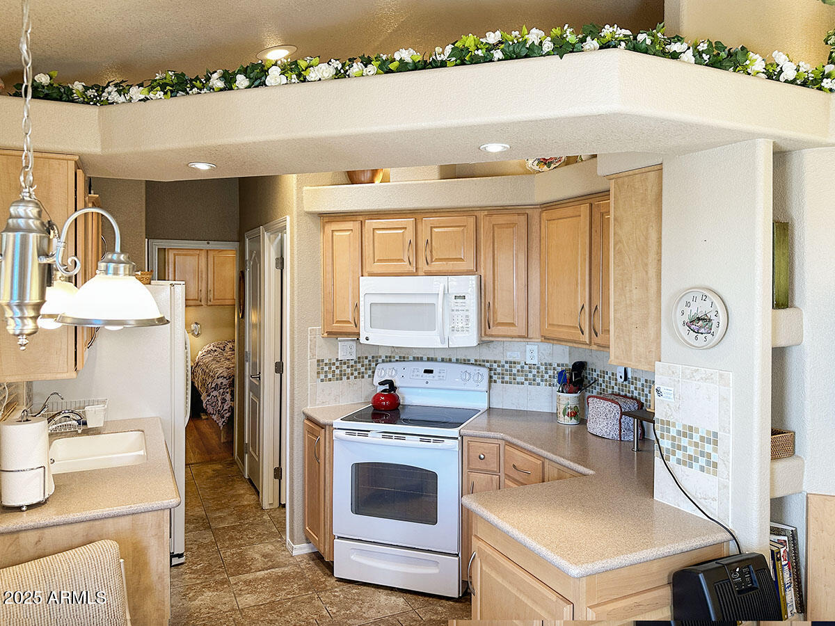 111 S GREENFIELD Road S 345