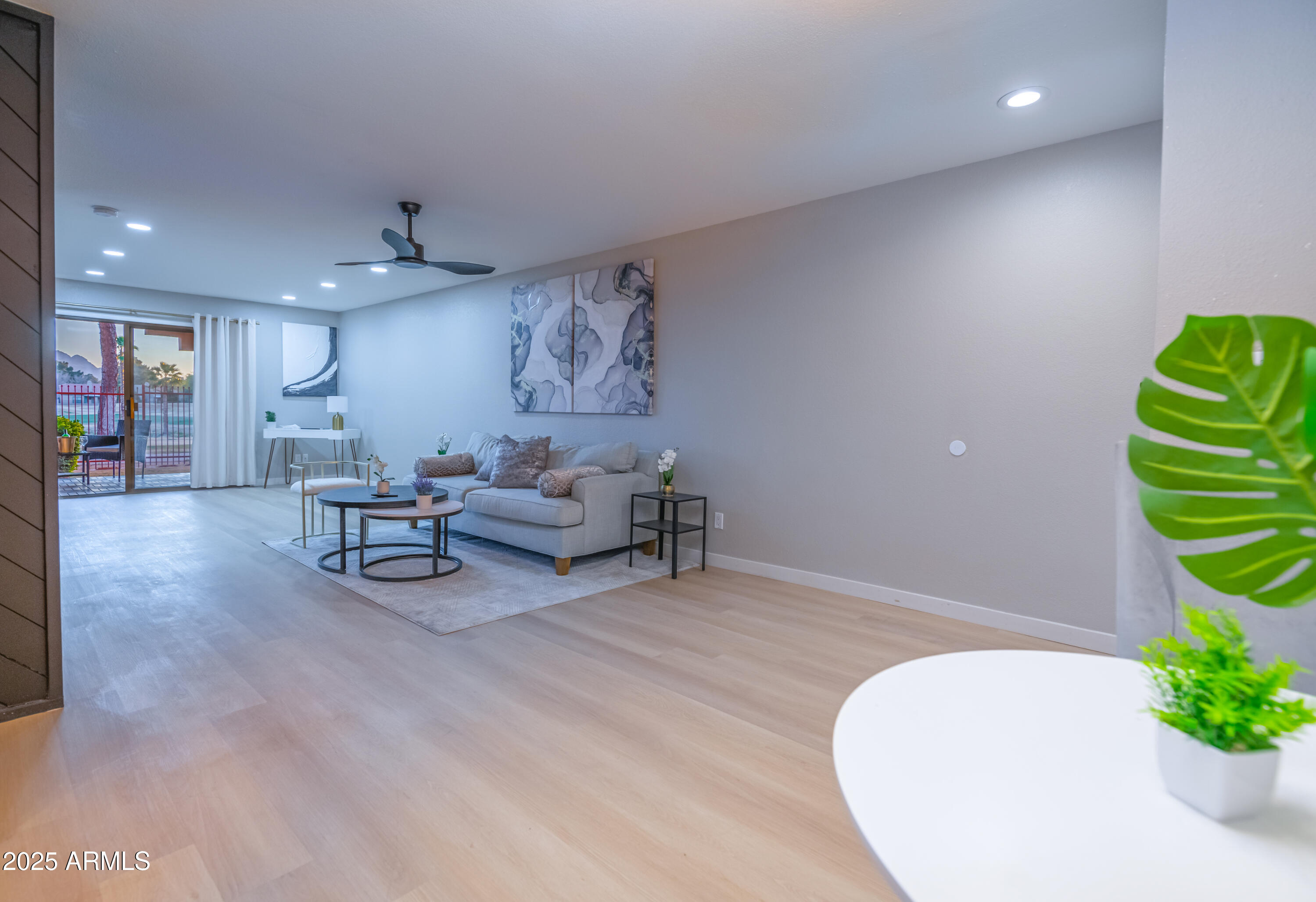 4303 E CACTUS Road 128