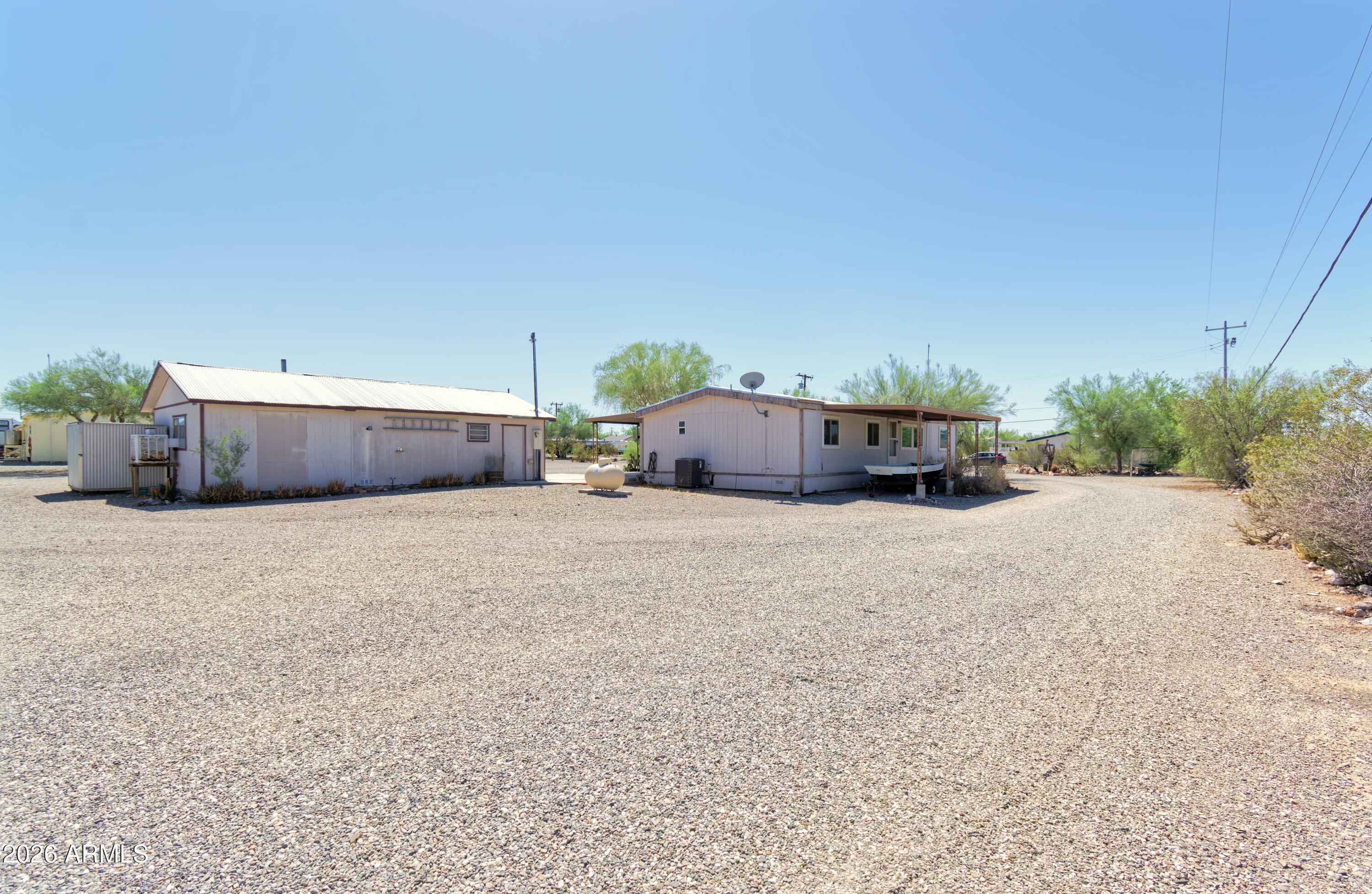 256 W PYRAMID Lane