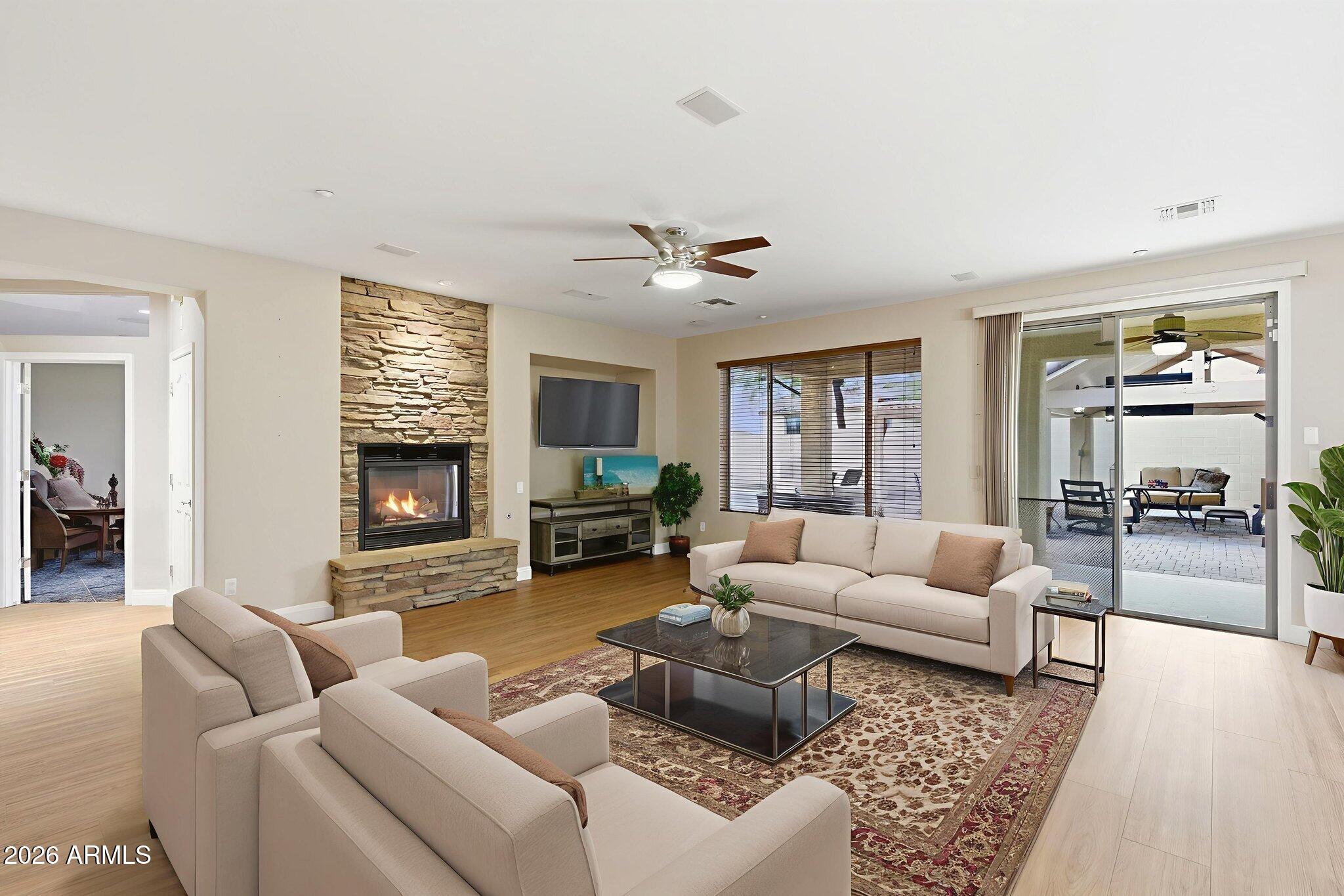 6206 W BUCKHORN Trail