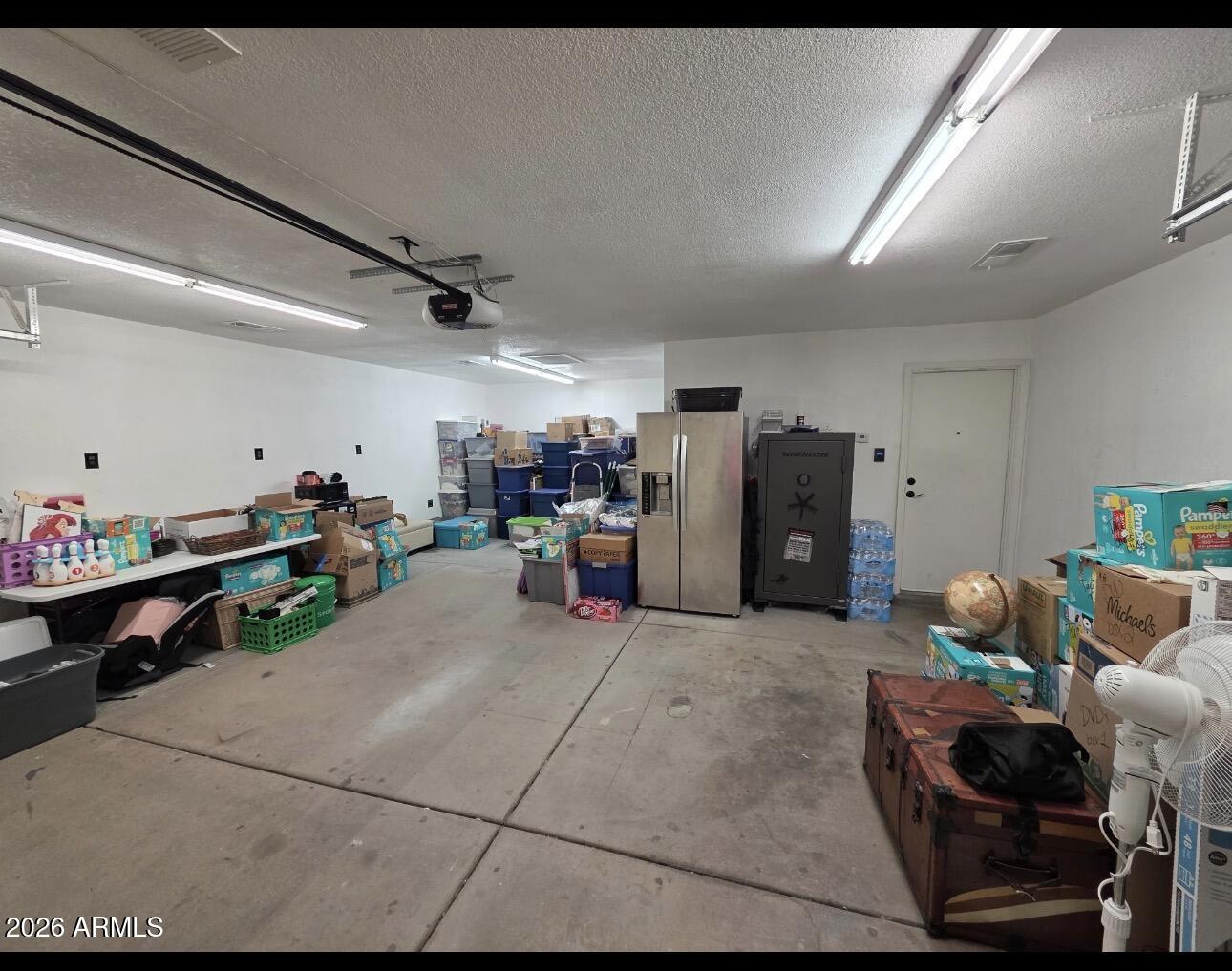 1833 N EDGEWATER Circle