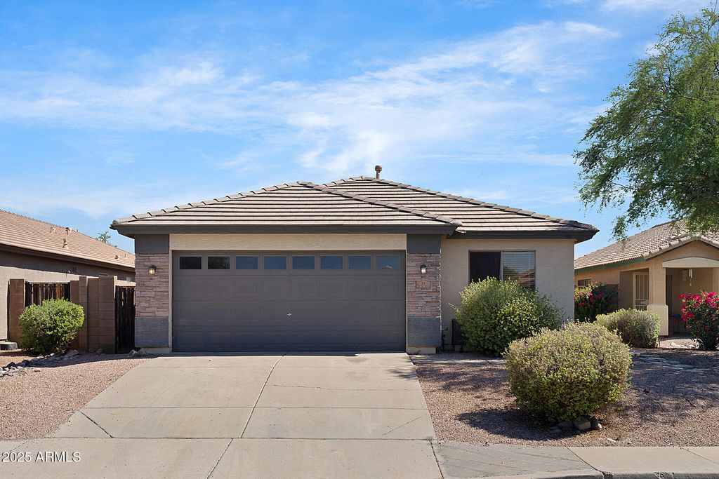Photo of 39 N 123rd Drive, Avondale, AZ 85323 (MLS # 6932385)