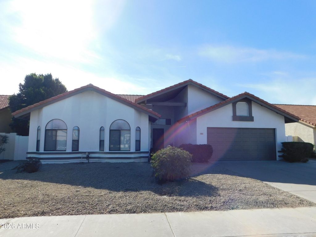 Photo of 901 E Stanford Avenue, Gilbert, AZ 85234 (MLS # 6977262)