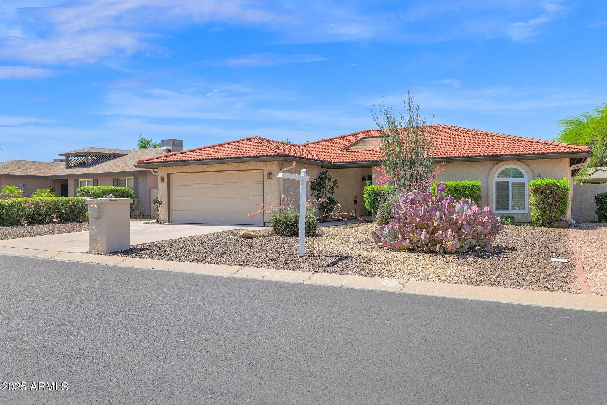25644 S HOWARD Drive