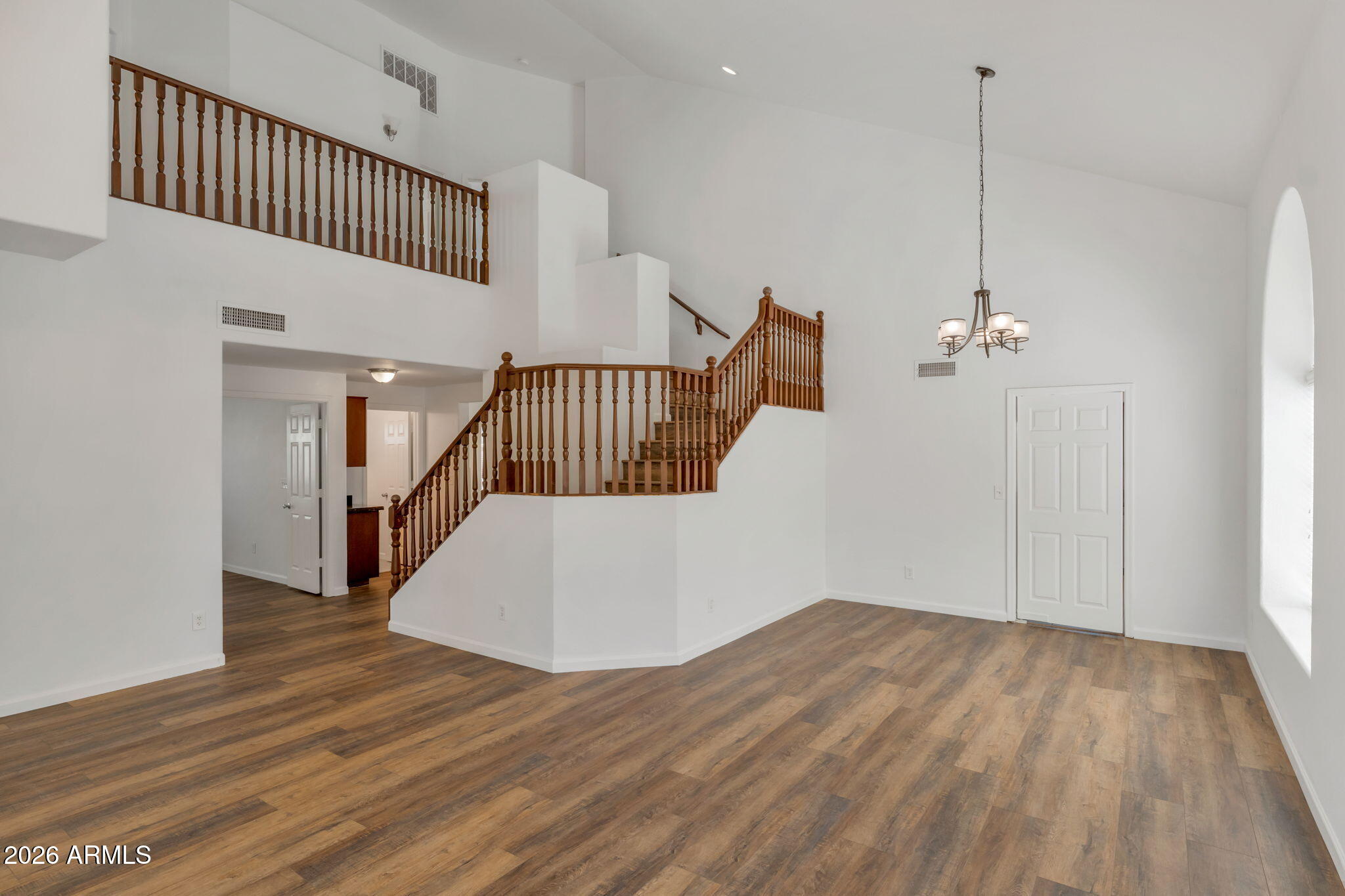 427 W PALOMINO Drive