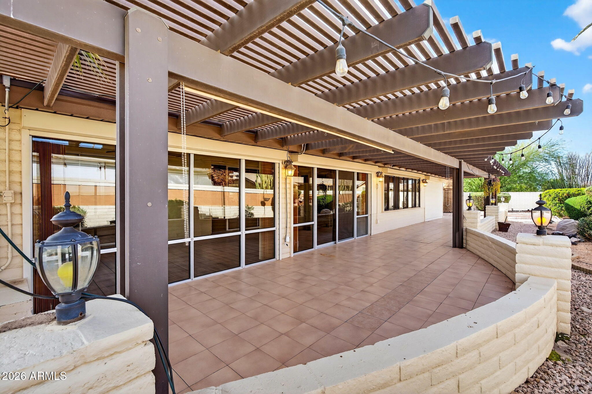 4654 E ESCONDIDO Avenue