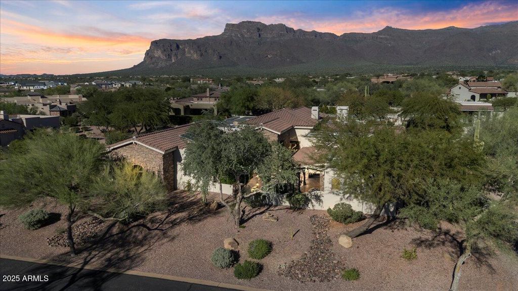 Photo of 3255 S Ponderosa Drive, Gold Canyon, AZ 85118 (MLS # 6940587)