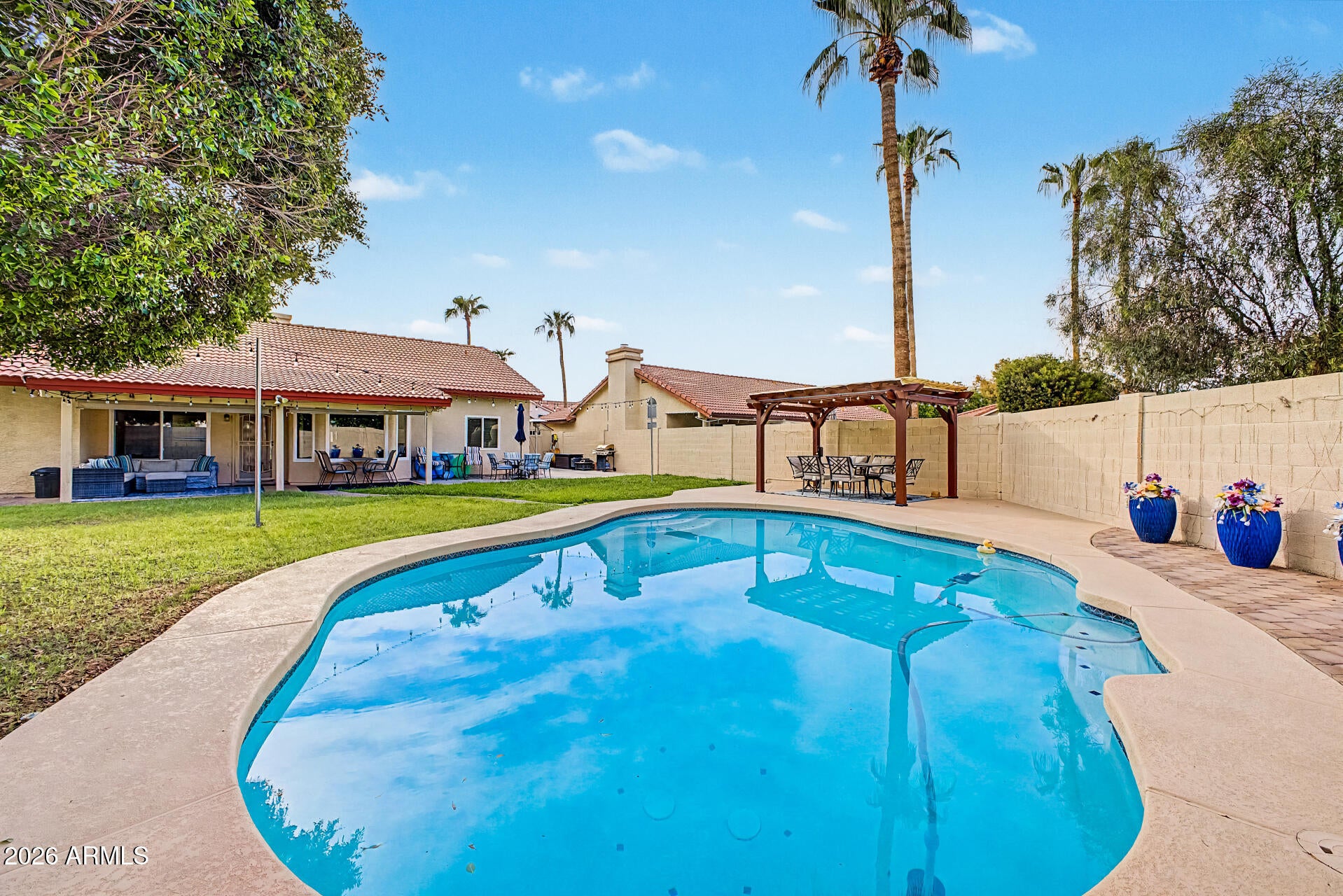 3521 N CANARY Circle