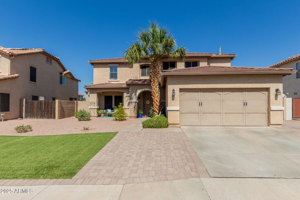 Photo of 3726 E Betsy Lane, Gilbert, AZ 85296 (MLS # 6927087)