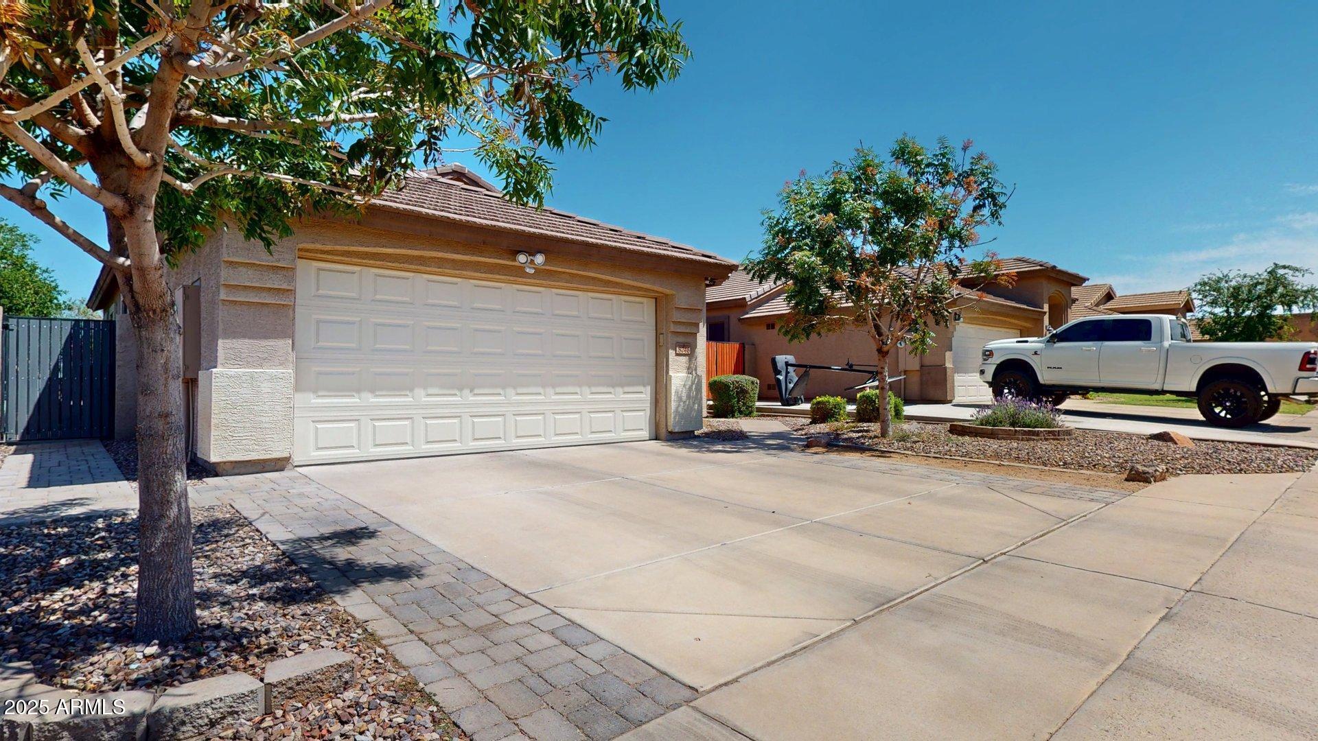 8746 E PLATA Avenue
