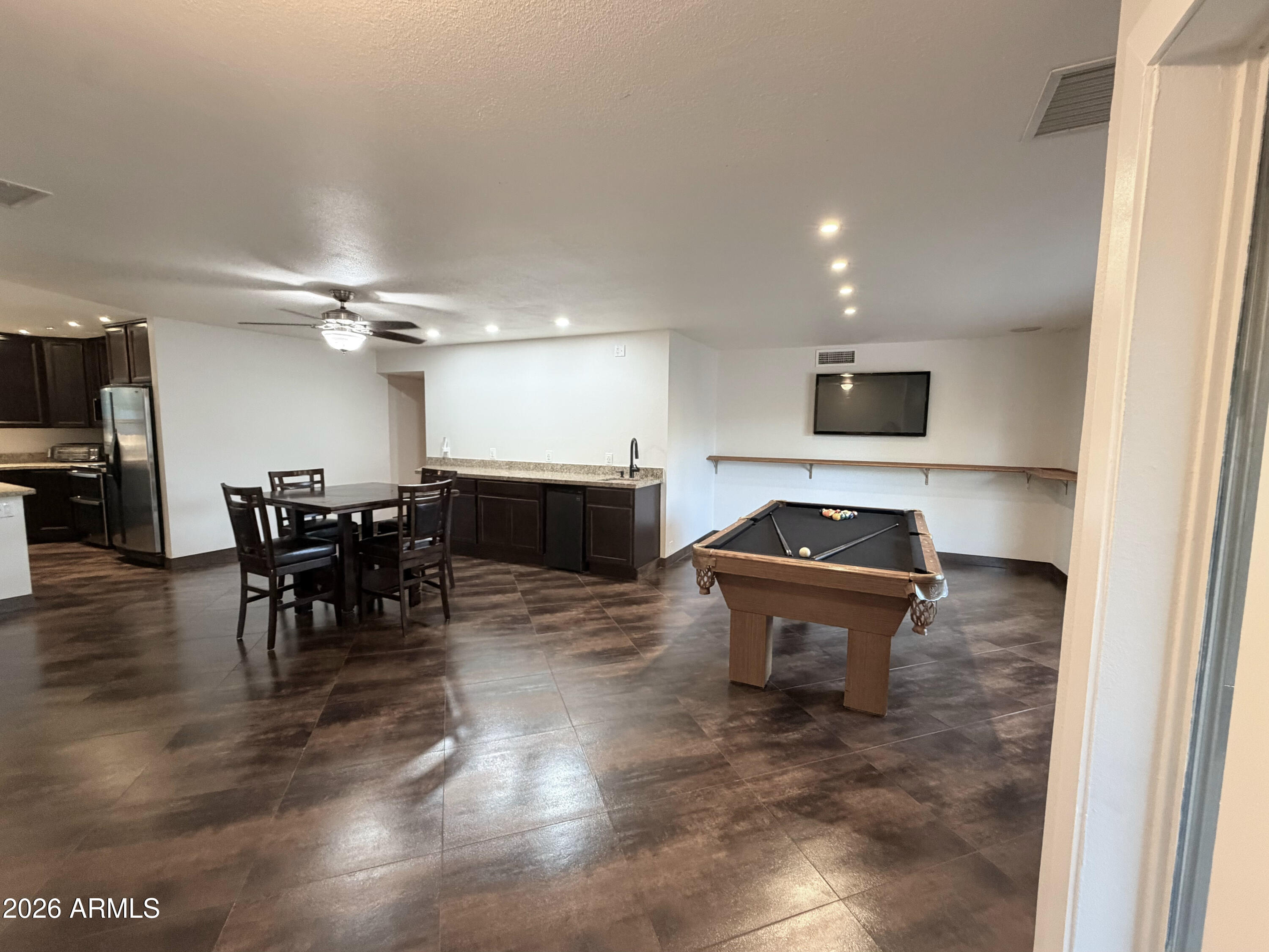 4628 W BLUEFIELD Avenue