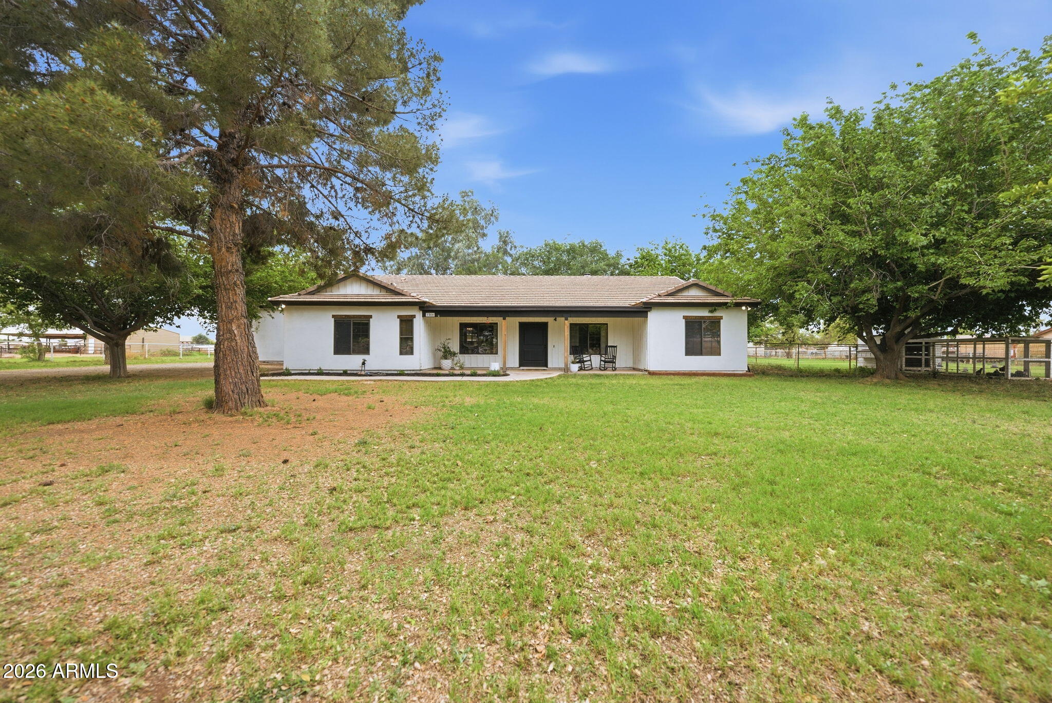 1566 E PAINT HORSE Place
